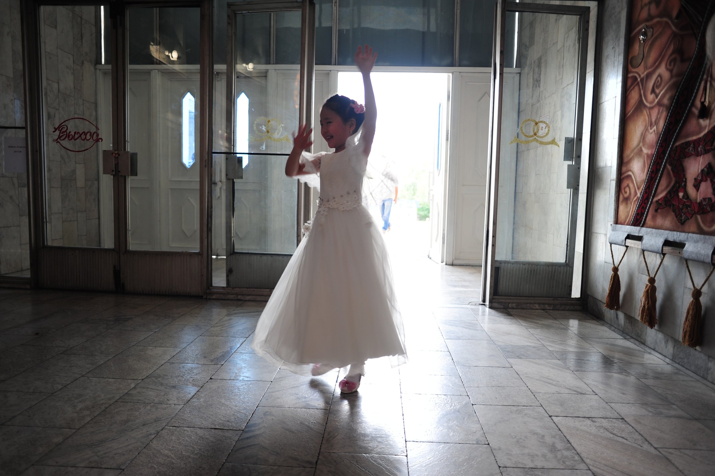 Non stop weddings at the 'wedding palace' in Bishkek, Kyrgyzstan