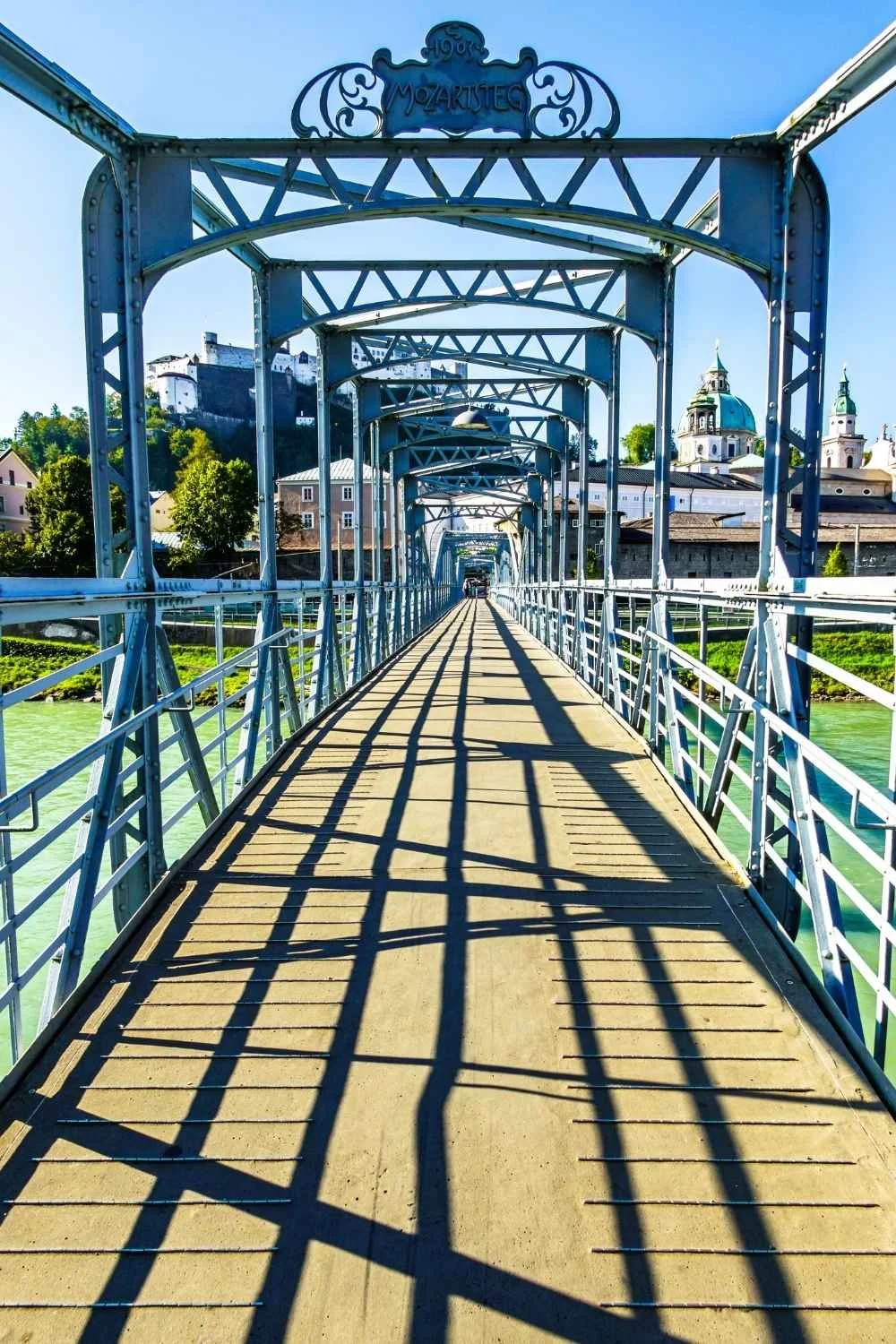 Mozartsteg.jpg