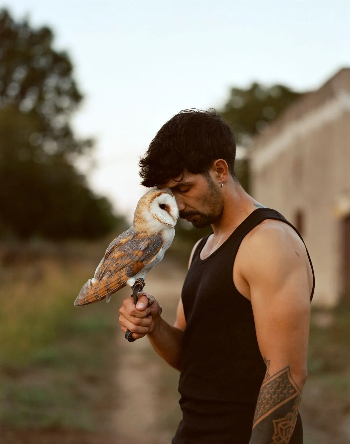 Alberto with his owl