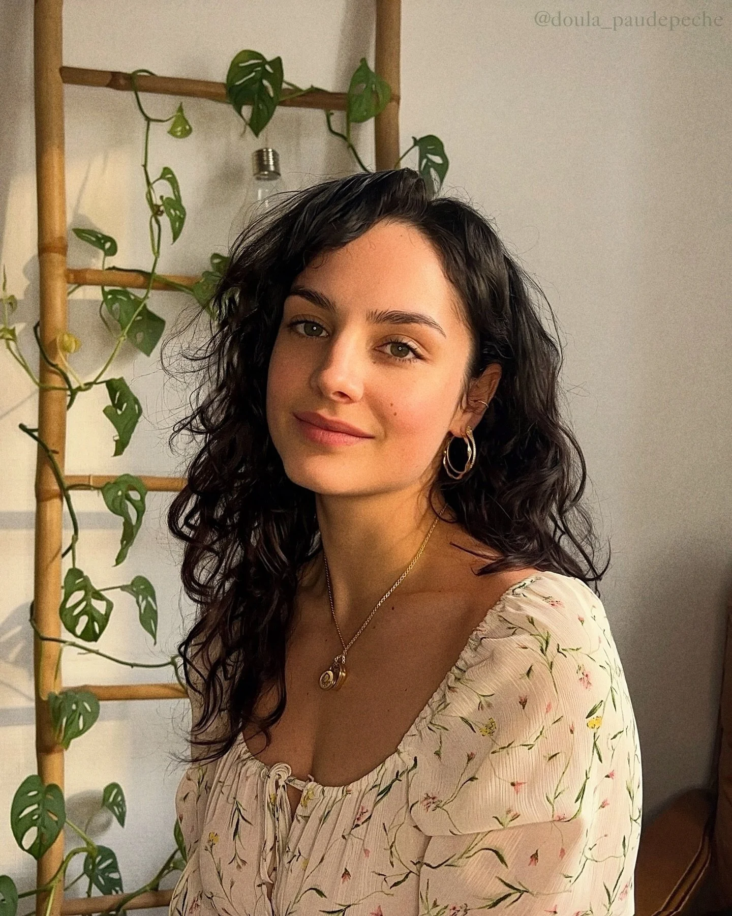 Je suis Pauline, doula dans le Jura. 🌼

Et si on faisait connaissance ? ☝️

&bull;
&bull;
&bull;
&bull;
&bull; #doula #doulajura #accompagnementalanaissance  #maternite #sororit&eacute; 💛