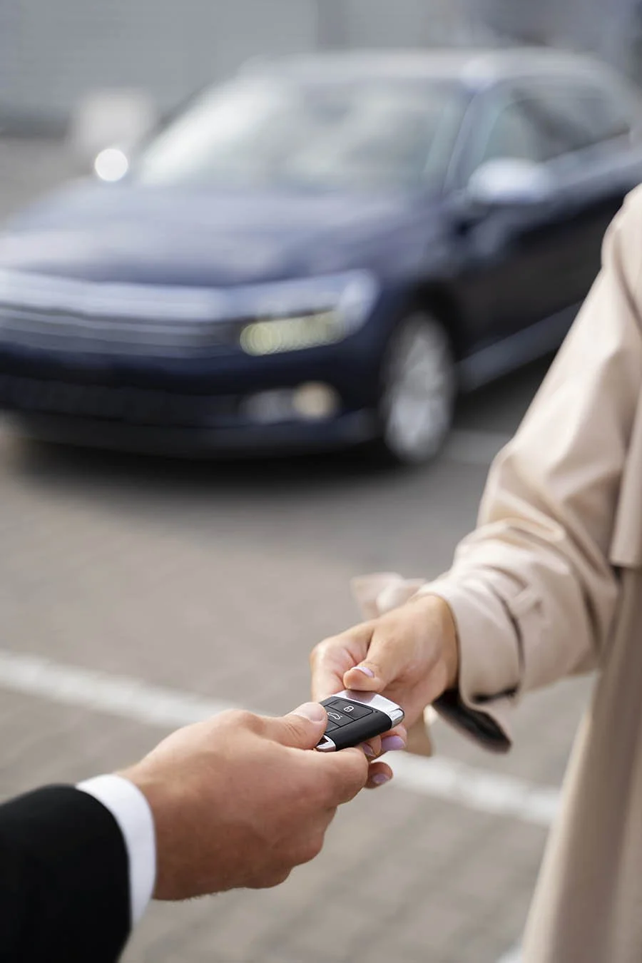 financial-independent-woman-buying-new-car.jpg
