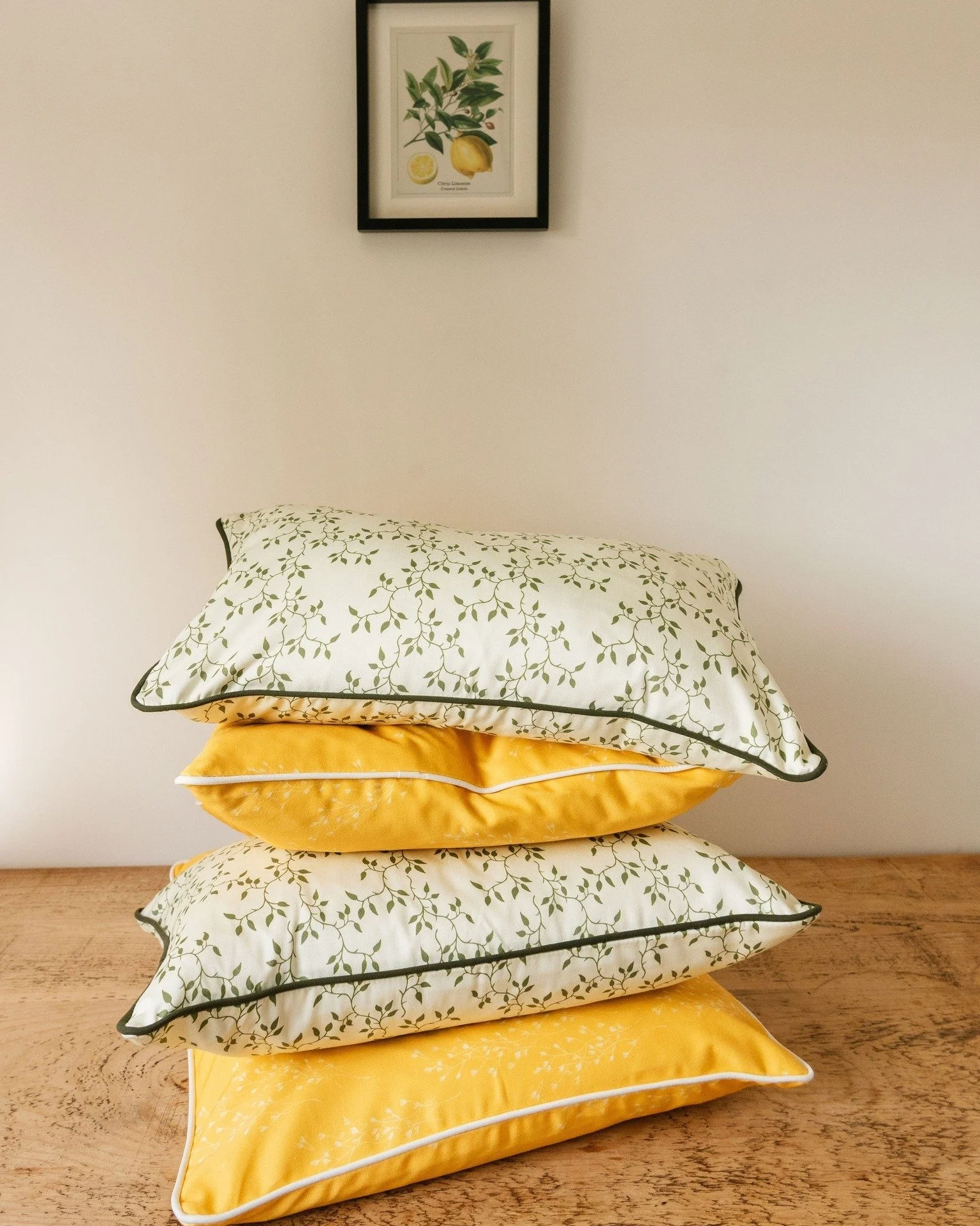 Cushions, cushions and more cushions 🎁

Bringing a bit colour to this wet windy start to November with the Summer Harvest design ~ linked in our Bio, visit our SHOP to learn more about this gorgeous apricot yellow design and the story behind it ✨

P