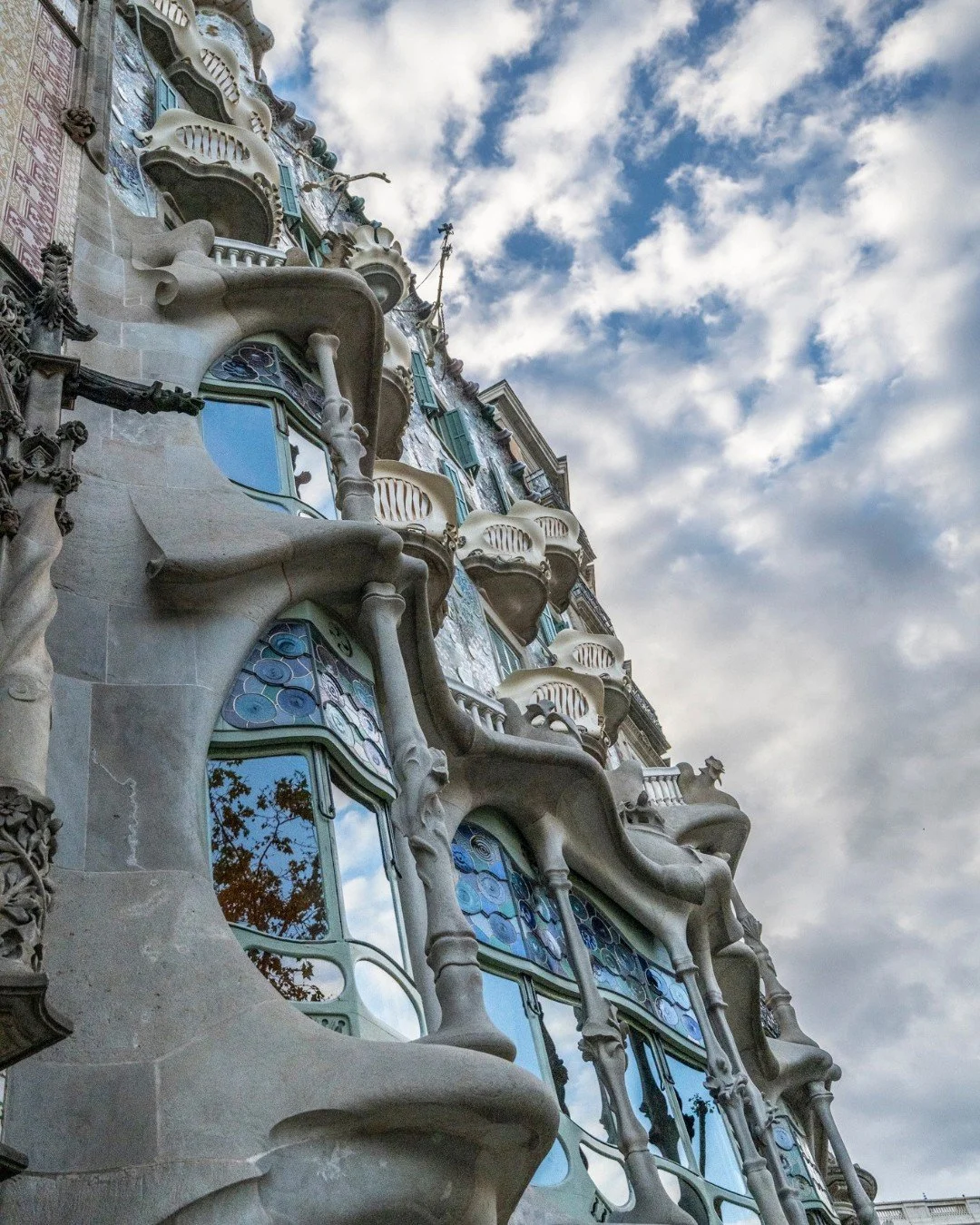 From Casa Batll&oacute; into Monument Hotel, an evening that began inside one of Gaud&iacute;&rsquo;s most iconic works before moving to a former 19th-century palace on Passeig de Gr&agrave;cia, now one of the city&rsquo;s leading hotels.

A reminder