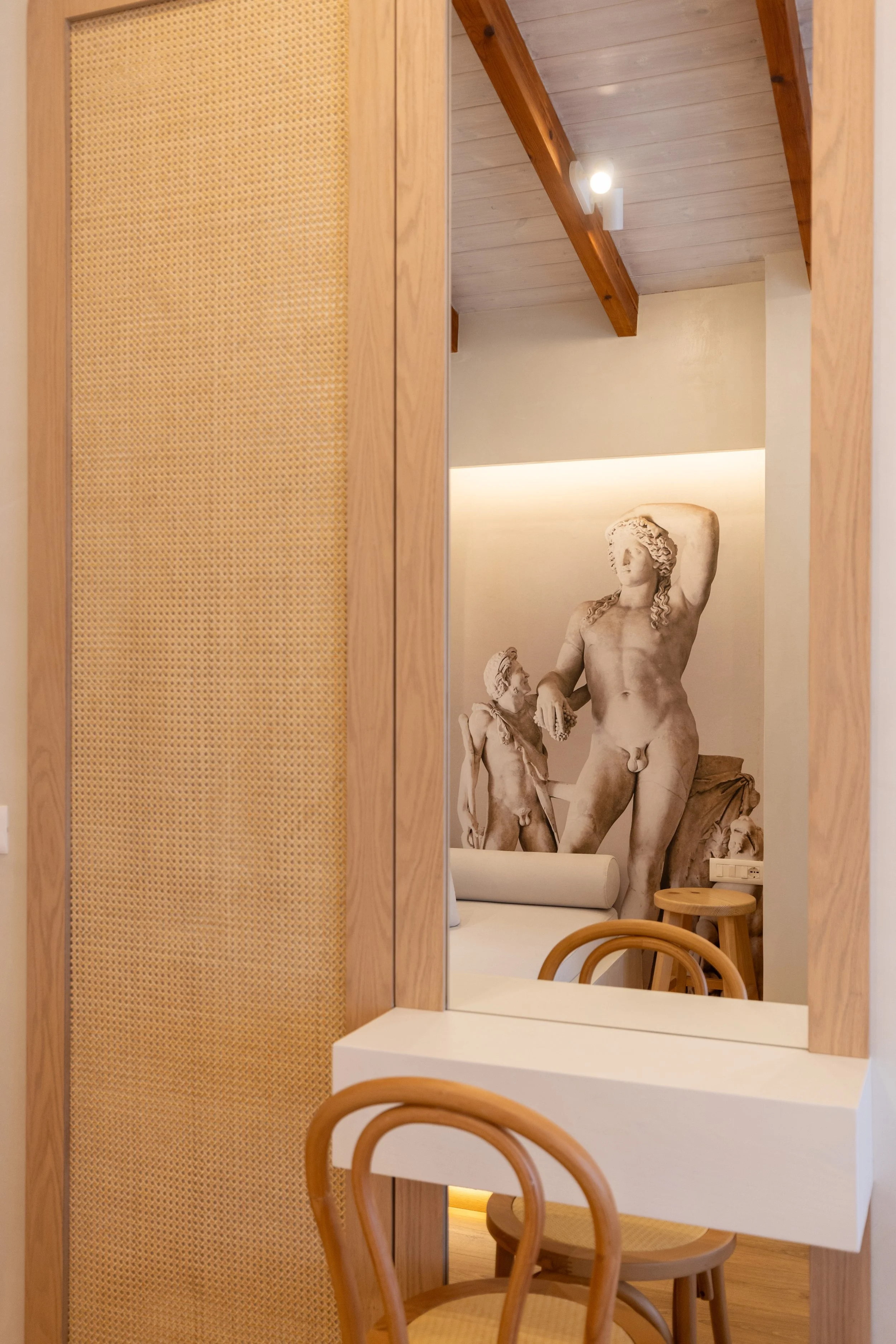 Greek Mythology in Contemporary Interiors: When Legend Becomes a Living Space