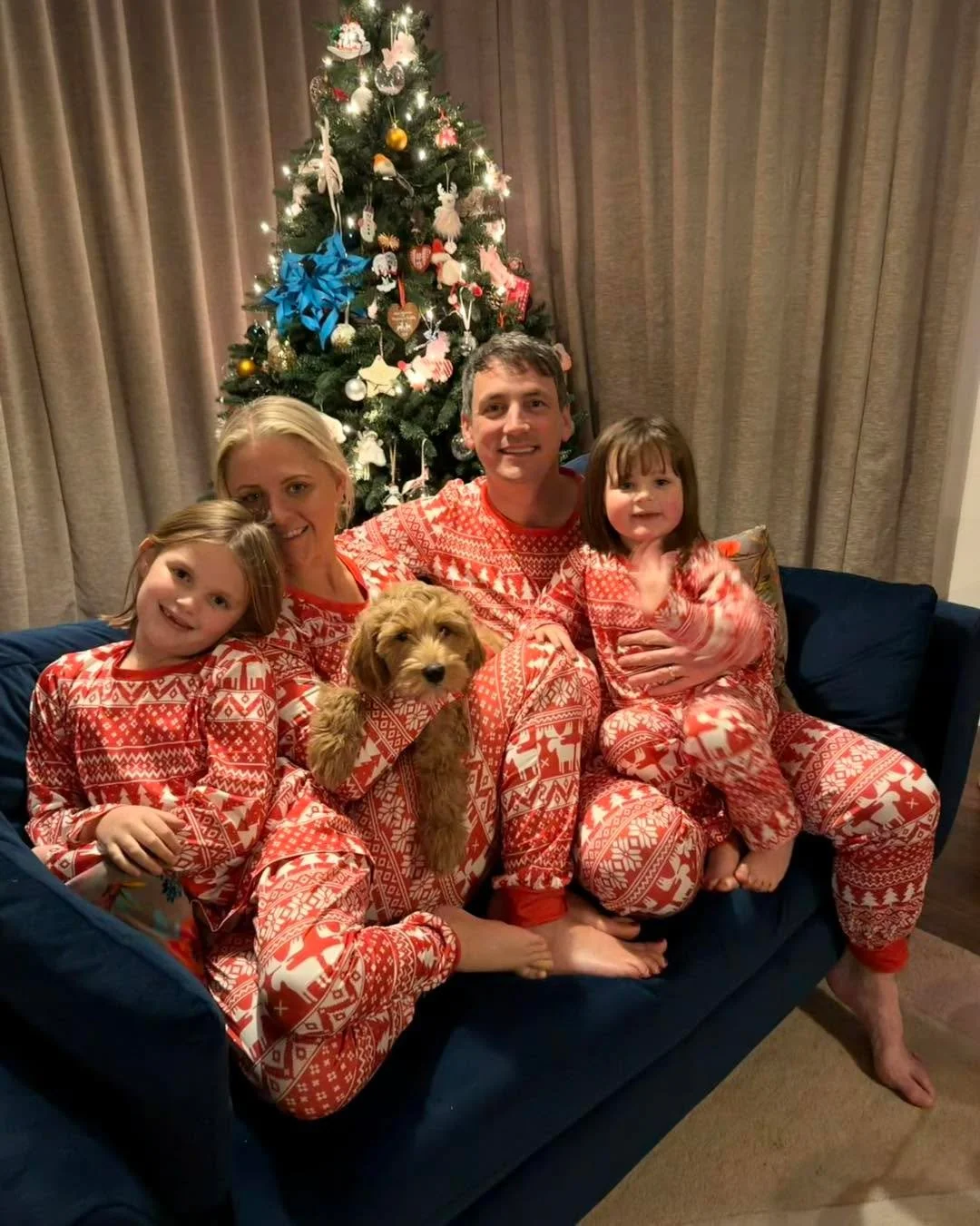 The obligatory Christmas family jammies were pulled over the head last night, Lochy the dog included 🐶😝 

Just a wee message to wish you all a very Merry Christmas and I hope Santa was good to you all. ❤️ 🎅 🎁 

Now, time to get fired into the ful