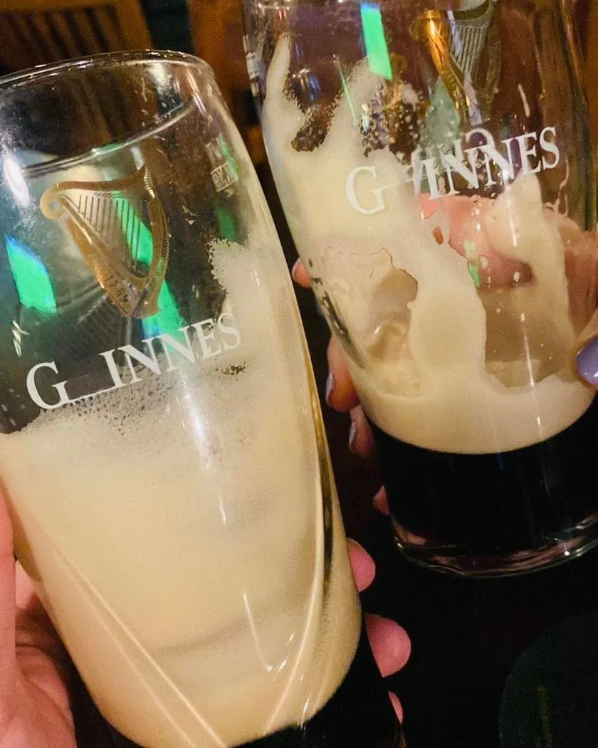 A huge thank you to Guinness for getting in touch and dropping the U and S to make me these special bespoke glasses, and for providing me with their platinum G card that gets me free Guinness from any pub on the planet for a year!! 🙌 Absolutely deli