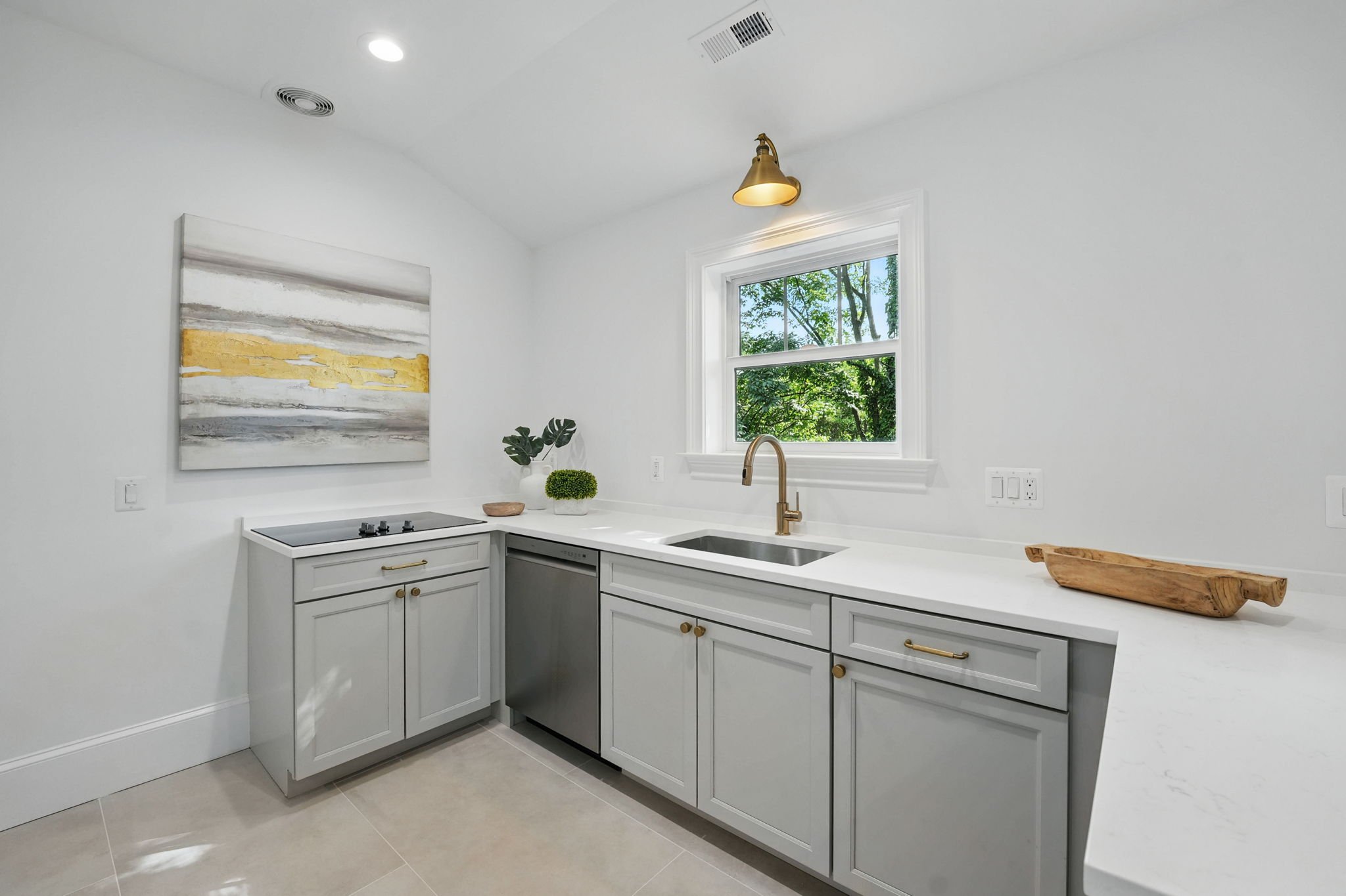 96-web-or-mls-Photo_059 (2).jpg