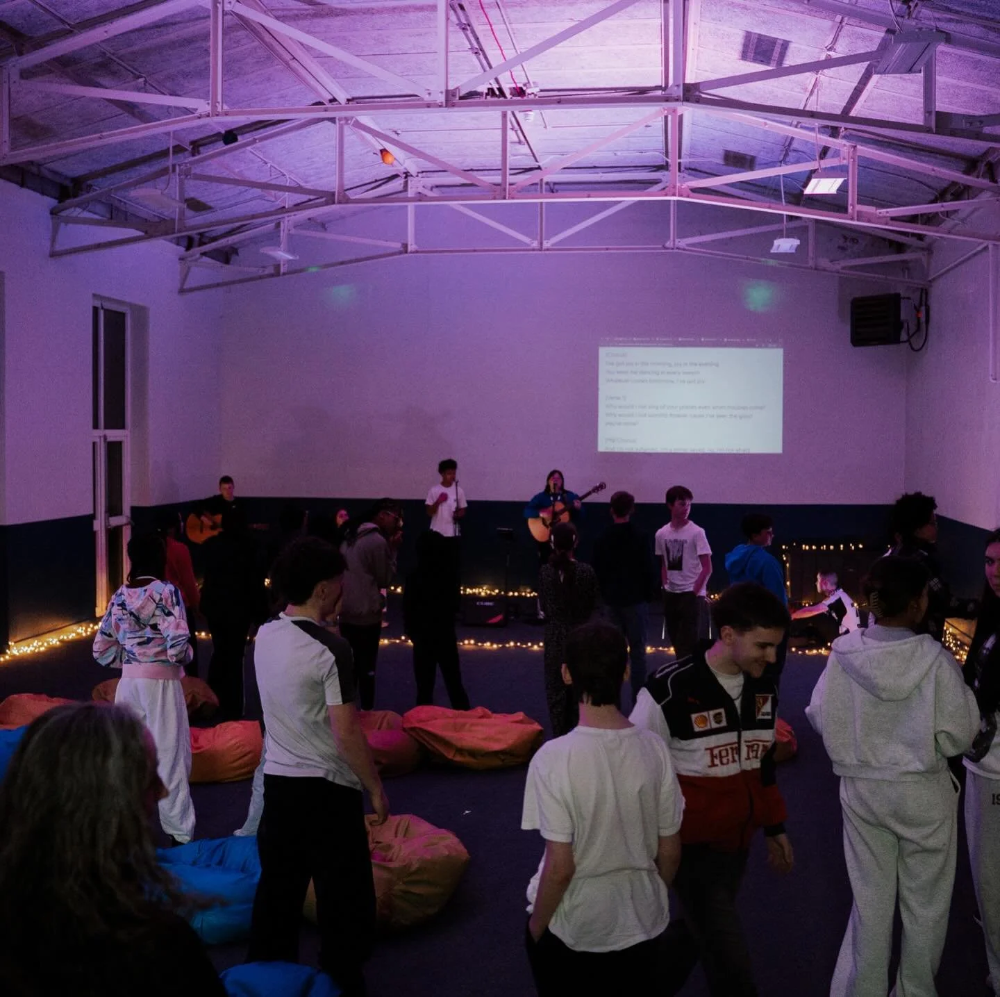 we loved our evening sessions 🫶🏼 

drop below your highlights! ⬇️⬇️

-
#youth #aliveyouth #church #gateshead #worship