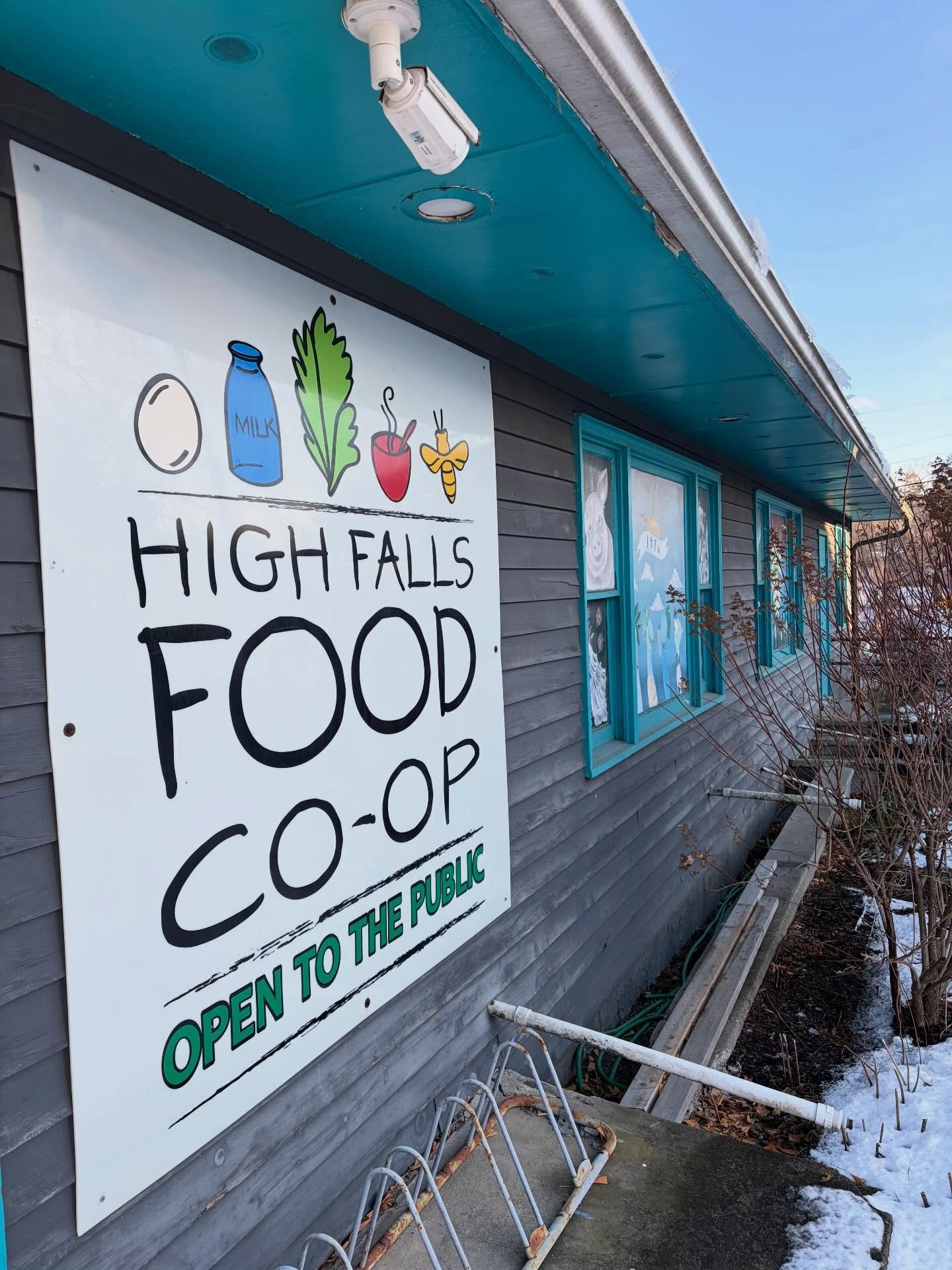 You can now find our goodies at @highfallsfoodcoop, yay!! The cutest old school co-op with all the best local foods, so happy they now carry our cookies, brownies, granola &amp; biscotti. Welcome to the family! 🫂🤗