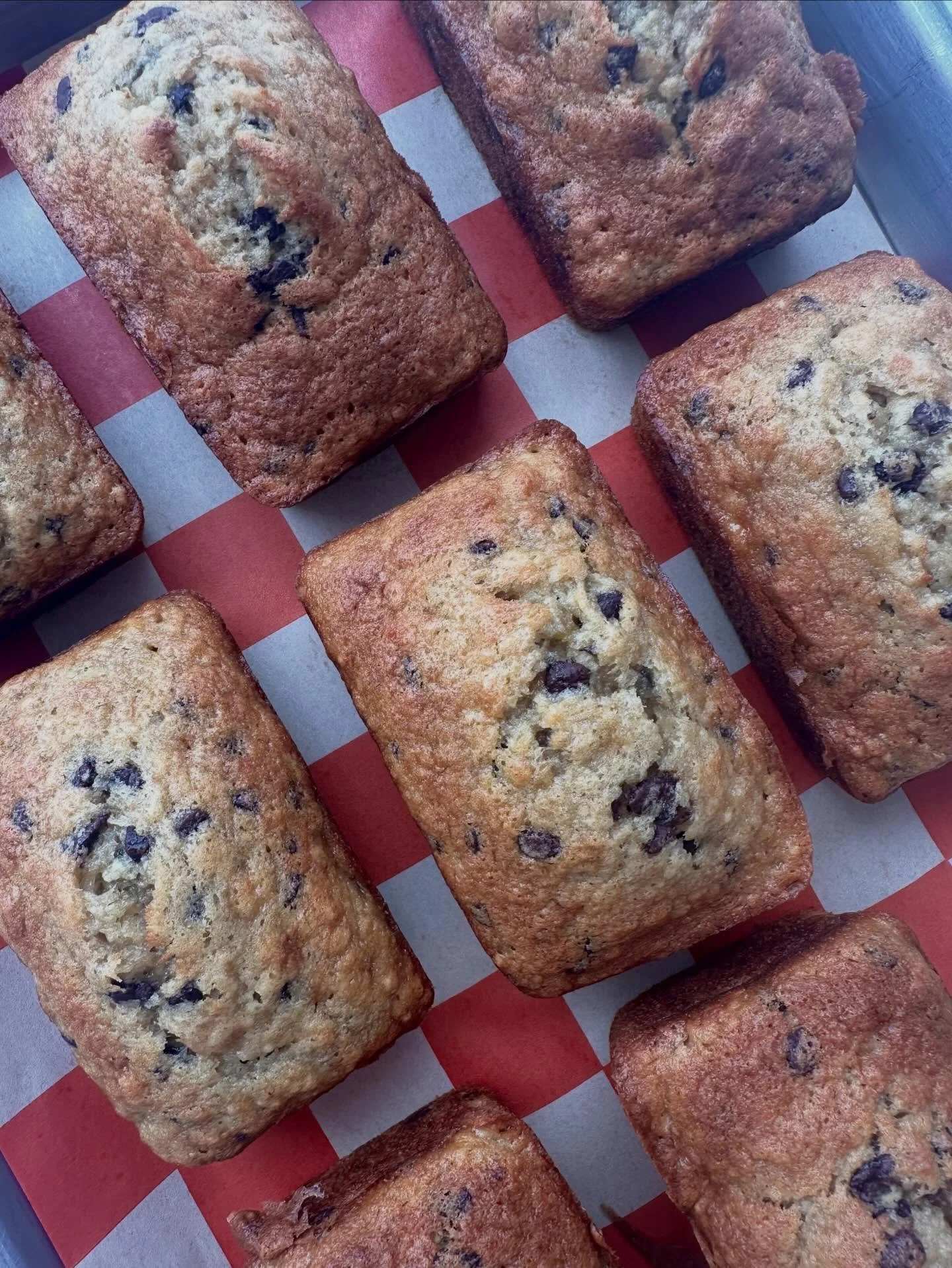 🍌Open today until 4, so come by for a mini banana choc chip loaf &amp; ur latte bb&rsquo;s! We&rsquo;ll see how tomorrow goes. ⛄️