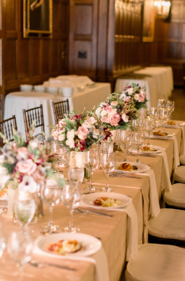 Head Table - Vases.png