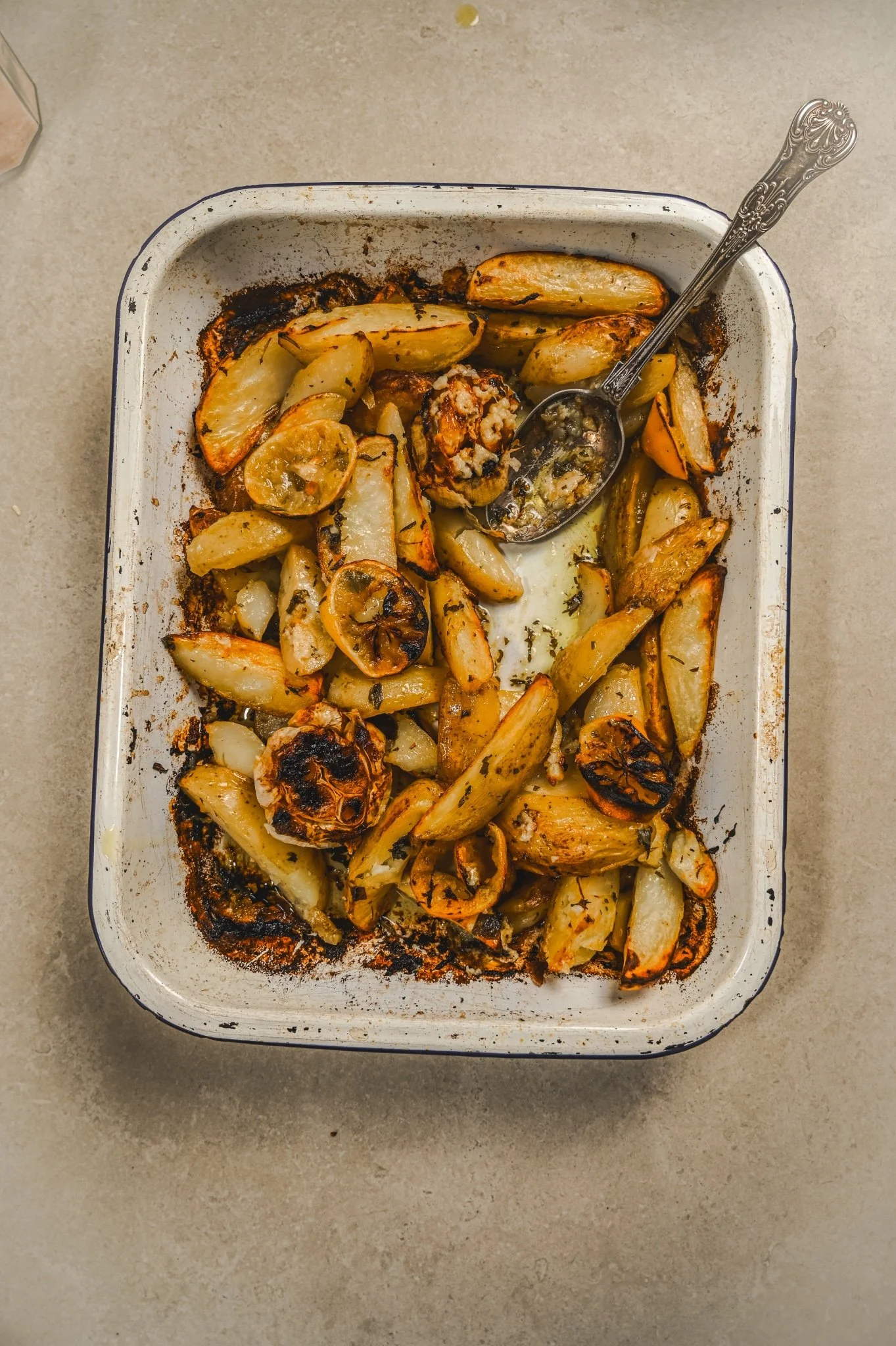 Greek Lemon &amp; Garlic Potatoes