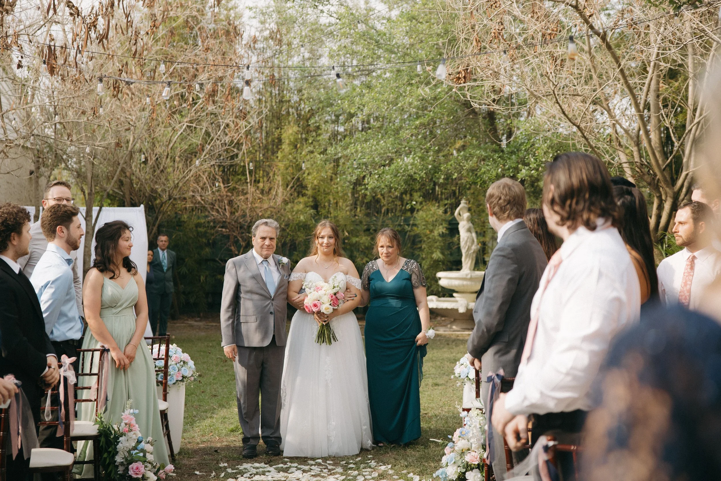 OppedalV_Ceremony and Cocktail Hour-042.jpg