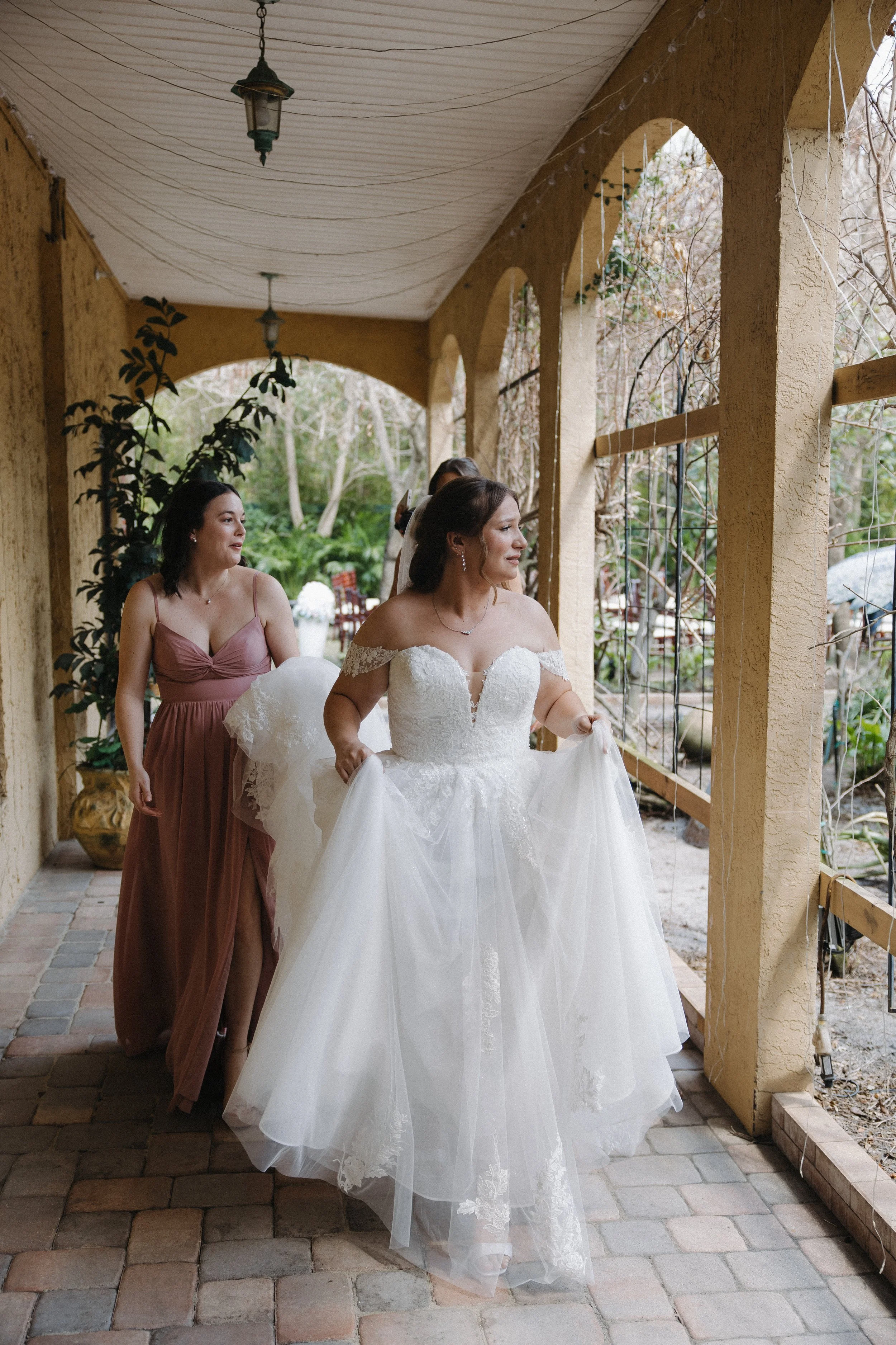 OppedalV_Wedding Party Portraits-044.jpg
