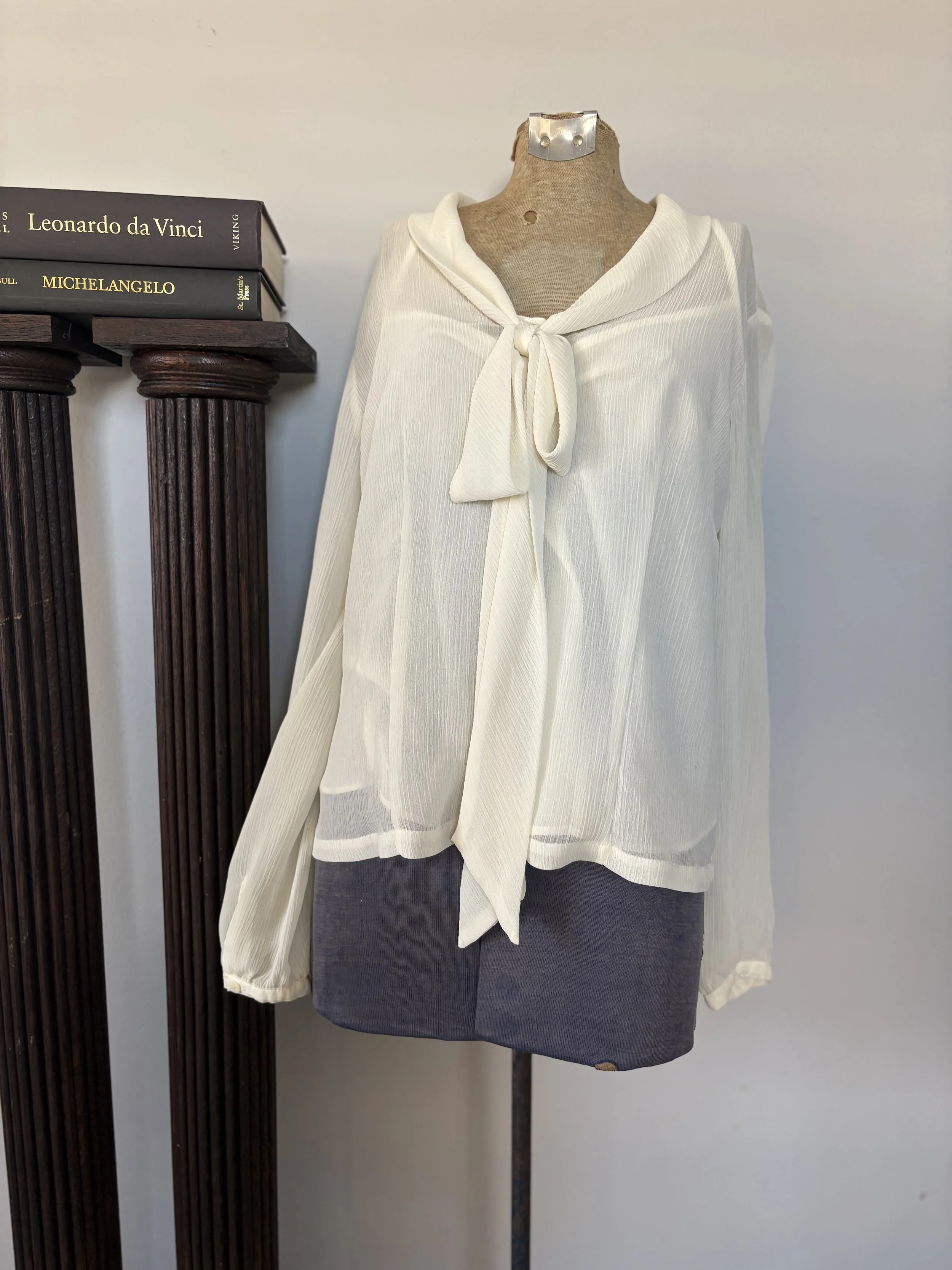 Timeless Sophistication: Vintage Sheer Ivory Pussy-Bow Blouse (Size PL)