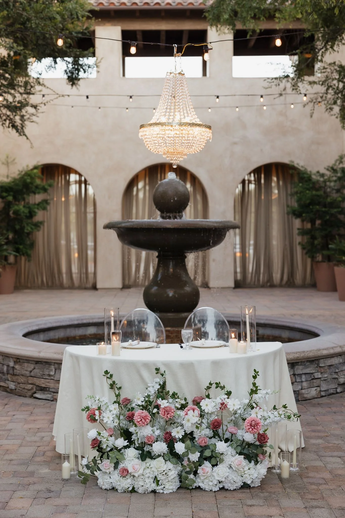 Photographer: @kylievazquezphoto
Venue: Serra Plaza