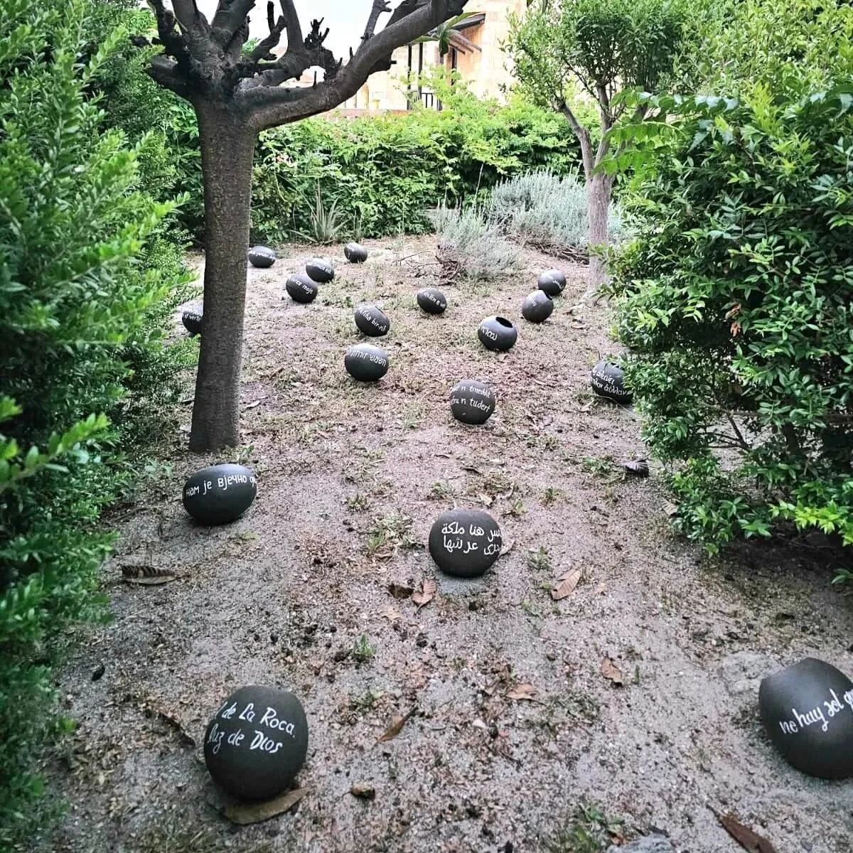 Artist: Mirsini Roumelioti
Year: 2025
Medium: Ceramic Installation
Materials: Stoneware, Porcelain
Dimensions: 250 cm diameter
Exhibited at: BCK Biennale Rhodes