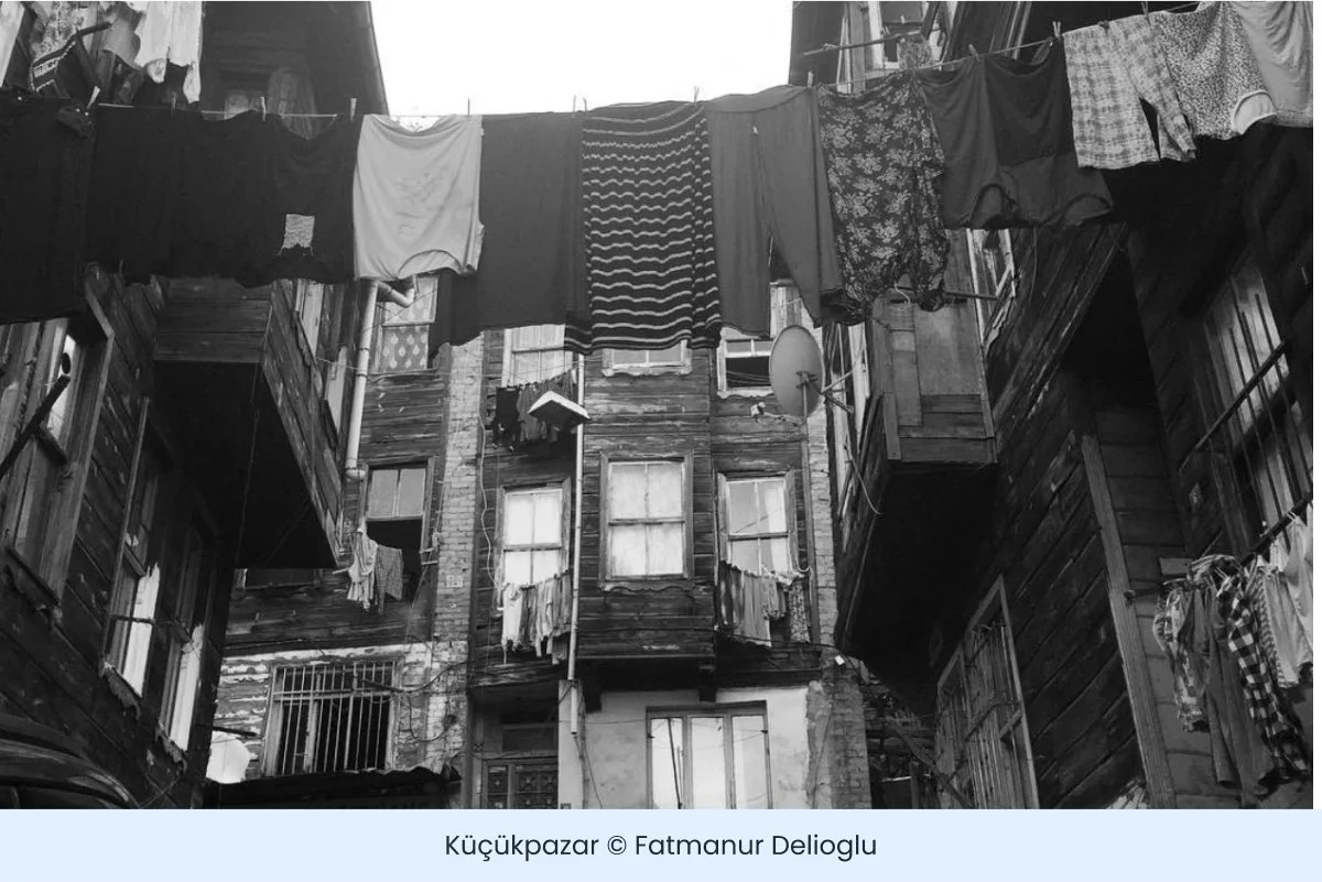 Being Syrian Refugee Women: The Case of Fatih District