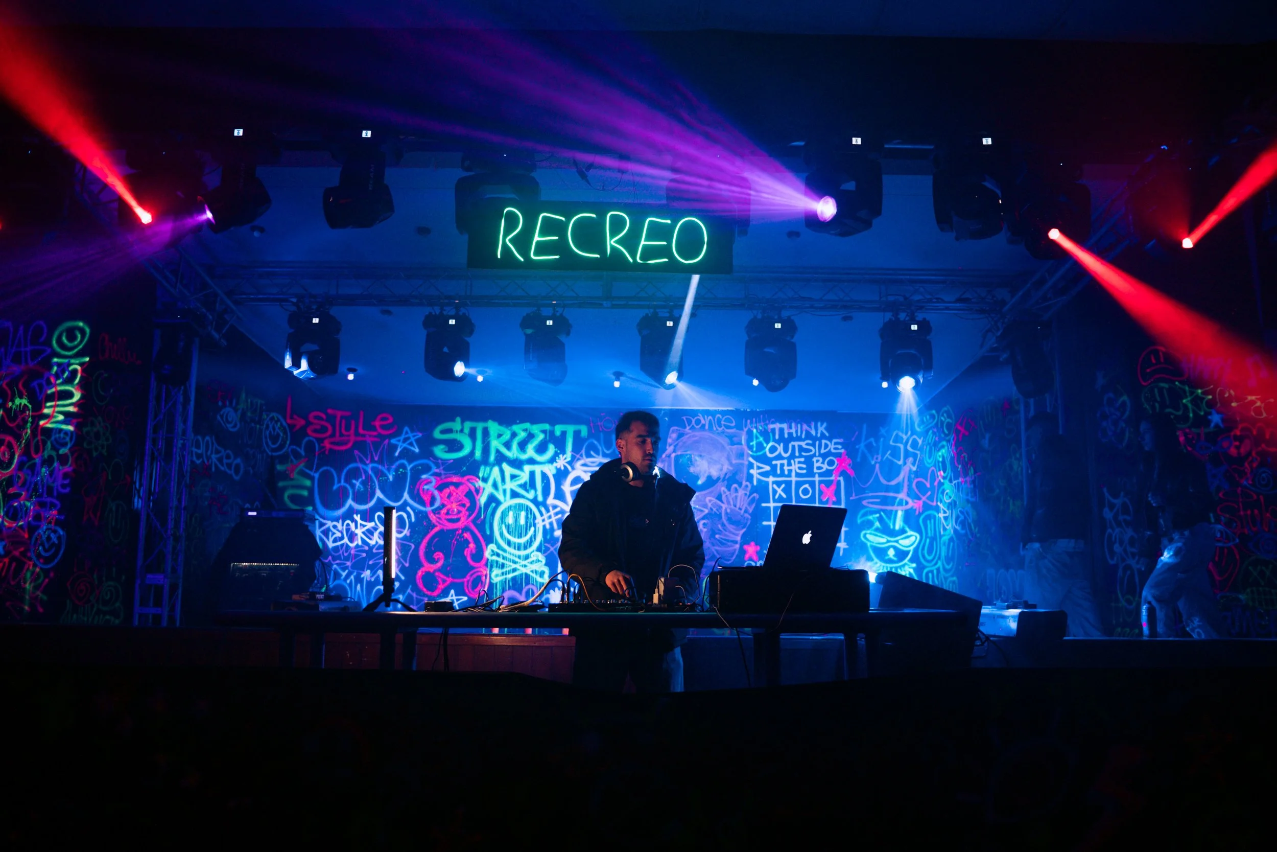 @mandiokastudio_@lucas_llopart RECREO-5.jpg