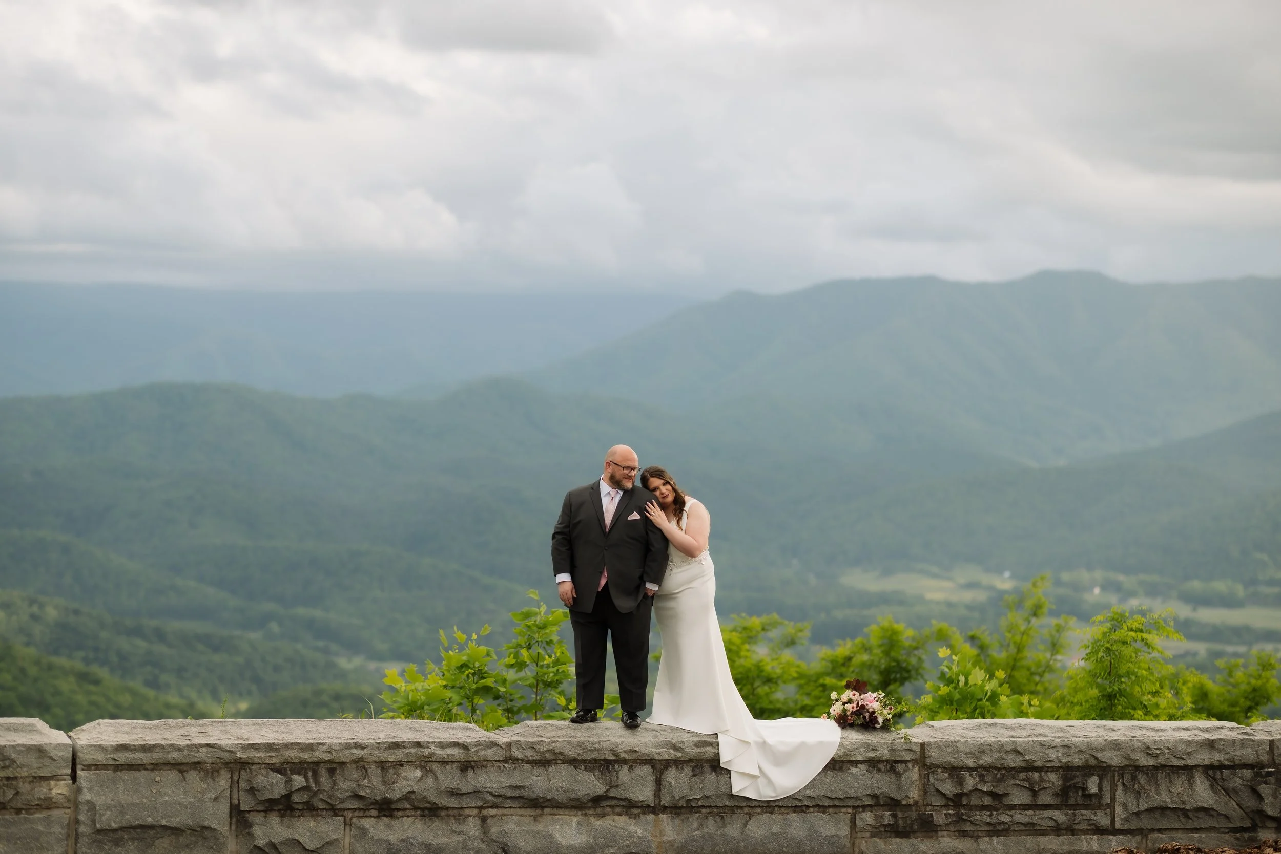 peaceful-side-elopements-gatlinburg-elopement-2.jpg