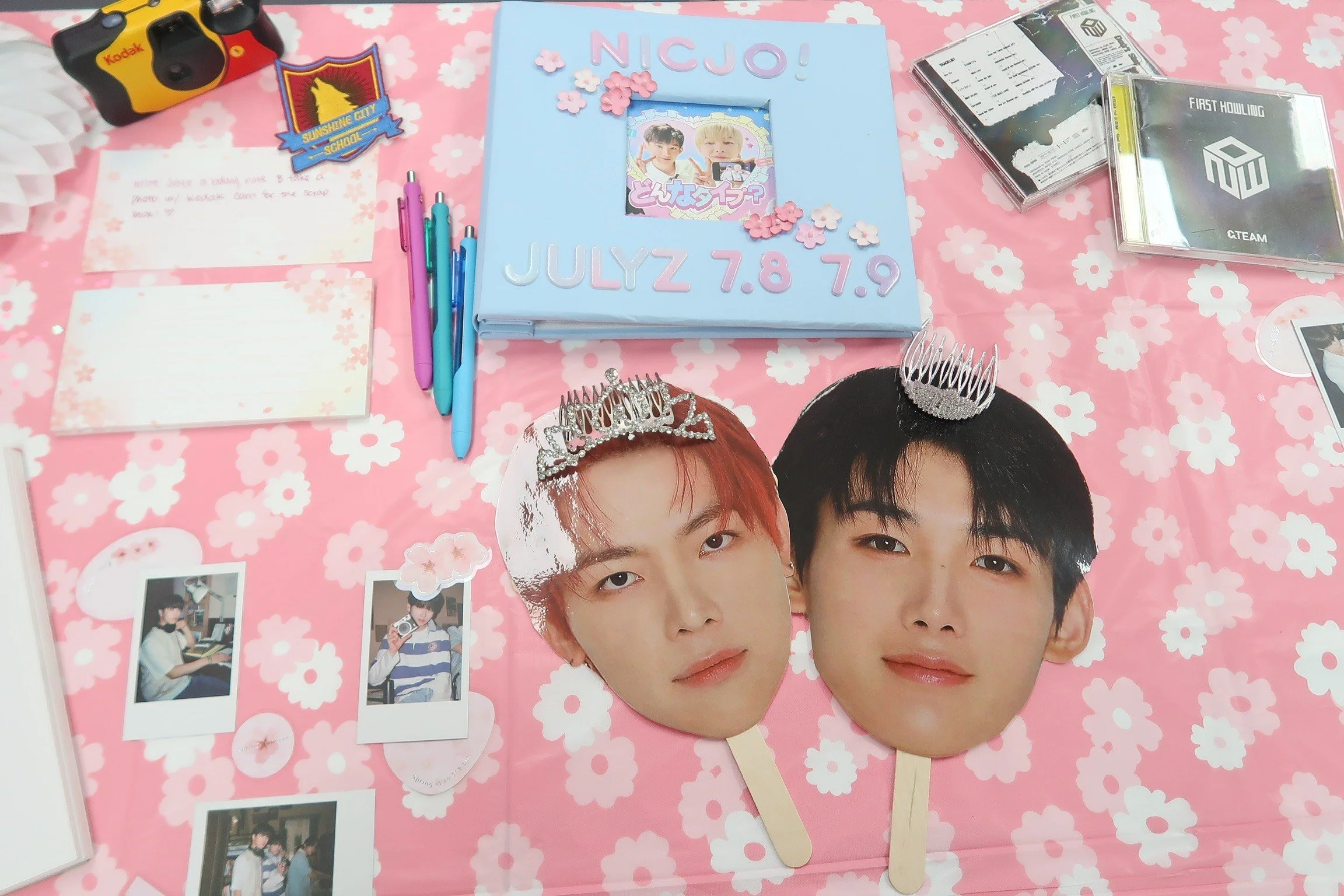 Photographed by Jade Diones. WeLink916 JULYZ_BLOOMING_DAY Scrapbooking display.