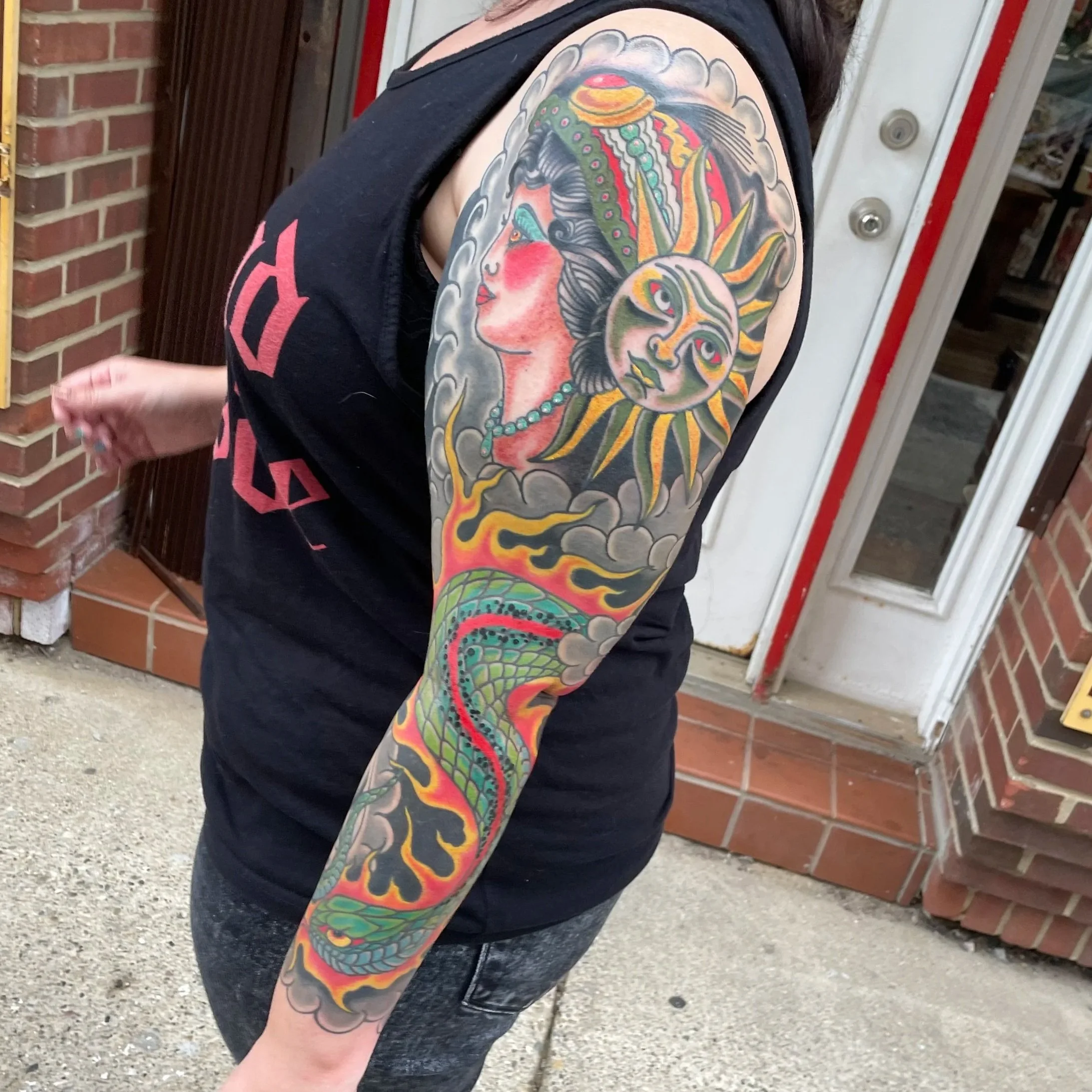 zachladysleeve3.jpg