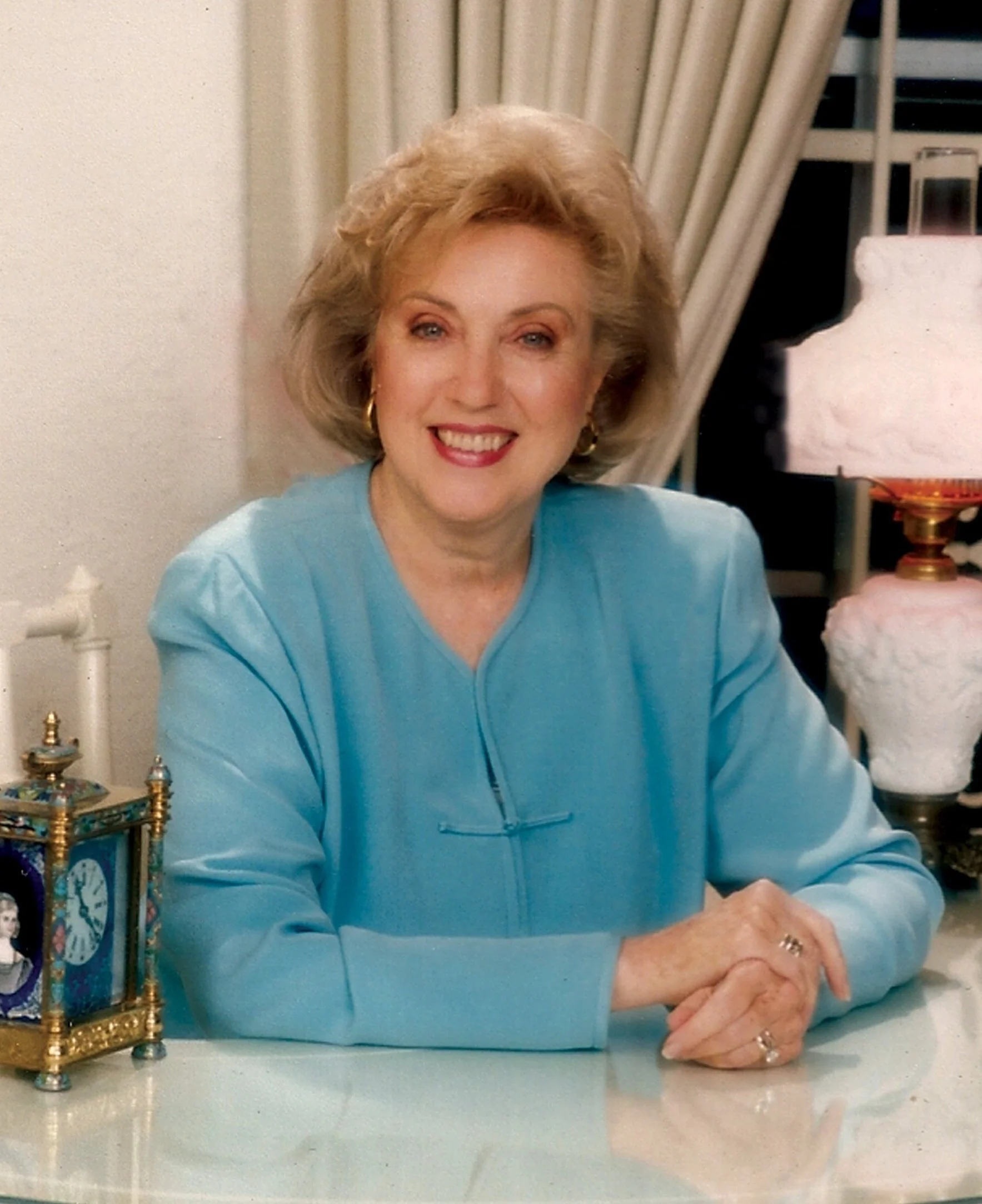 vicki_photo_main.jpg