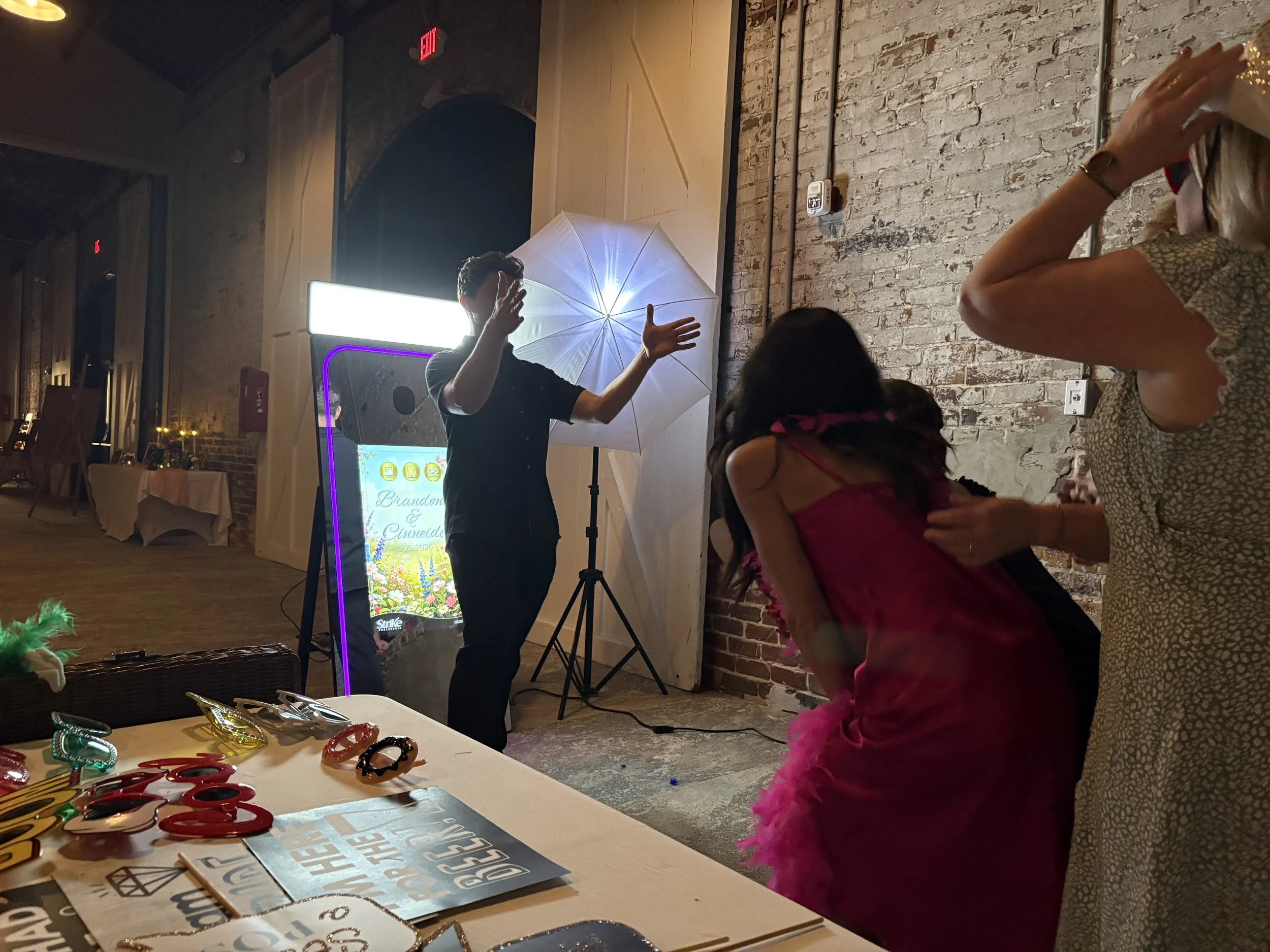 10 reasons why to choose Strike Photobooth for your event entertainment! 