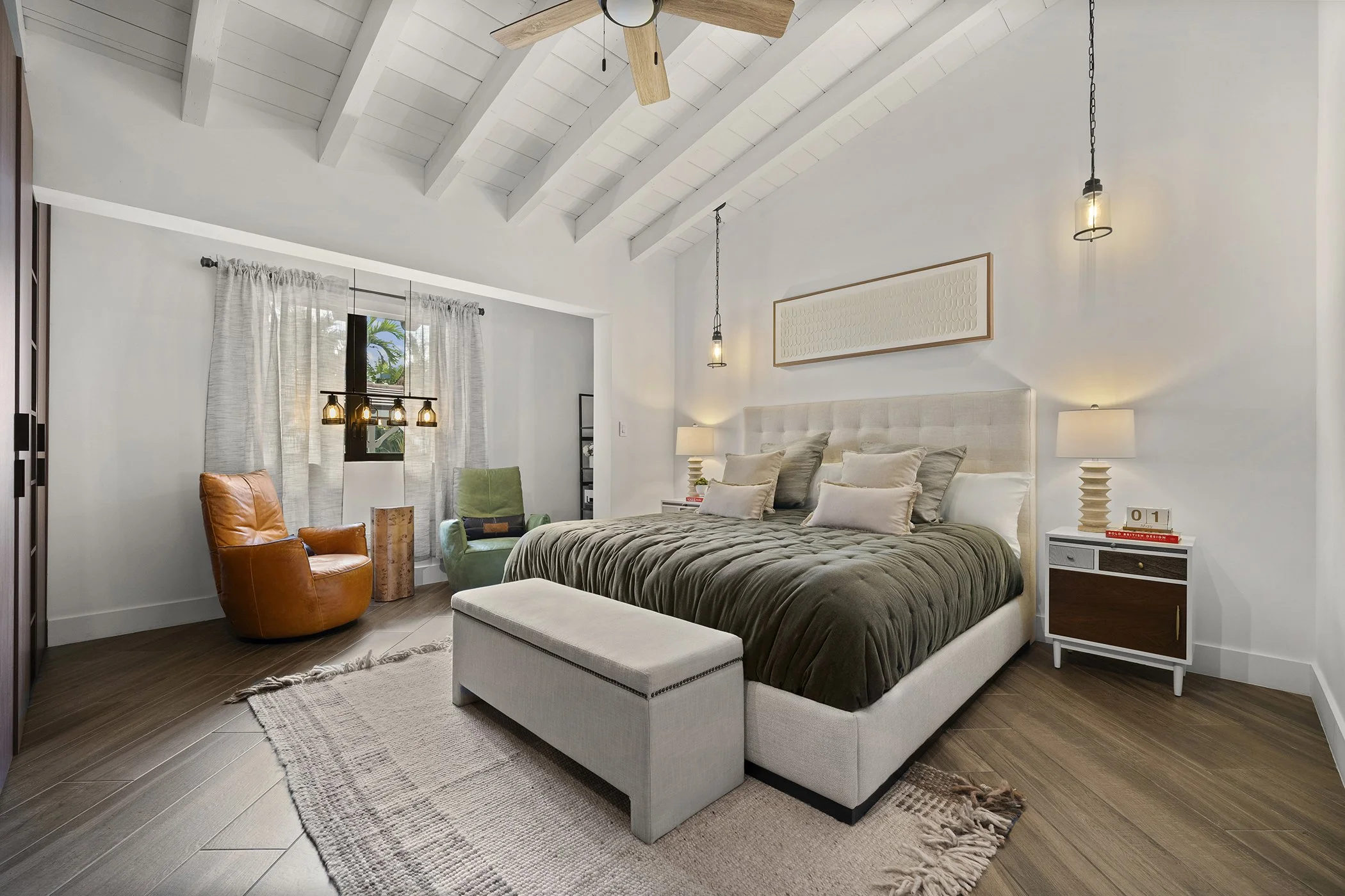 32 MLS -bedroom 1.jpg