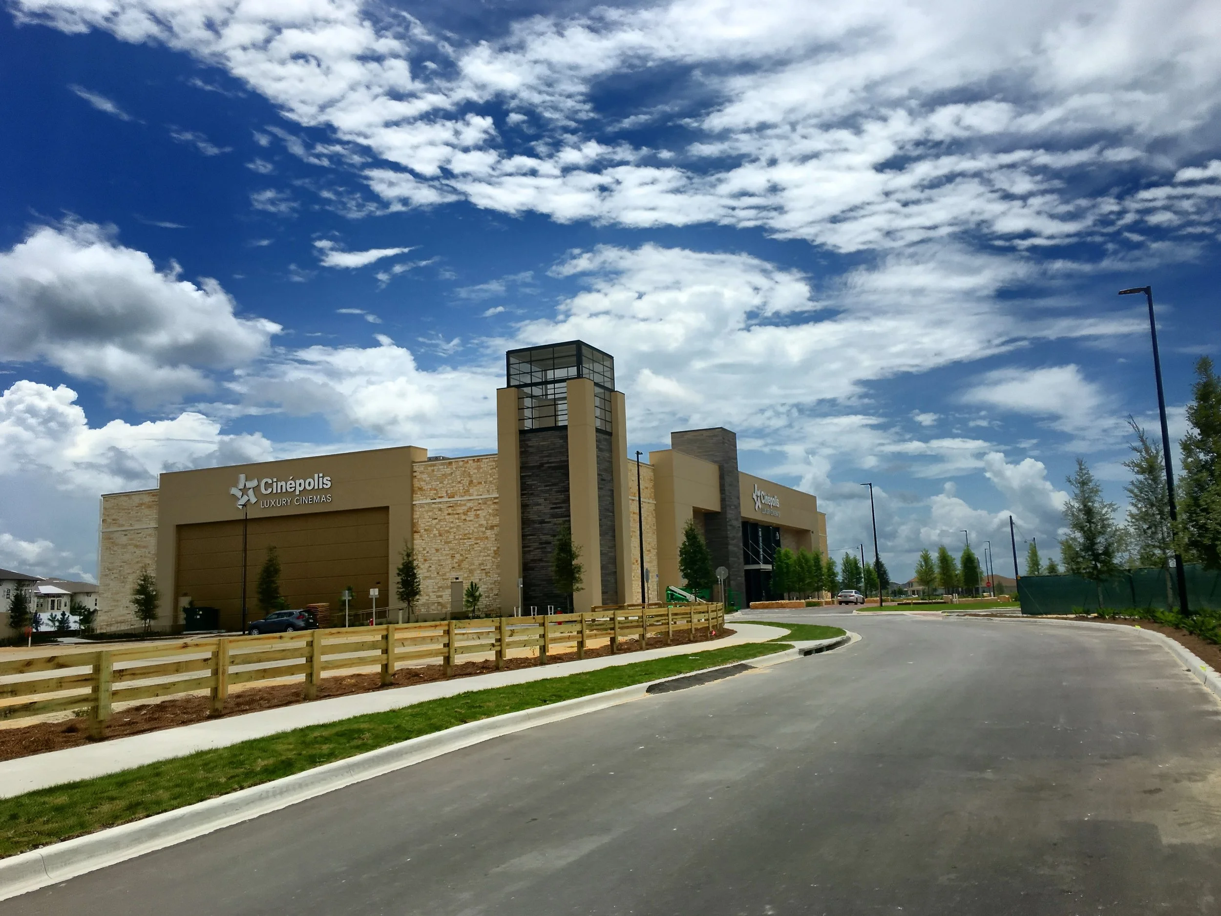 EXTERIOR15.jpg