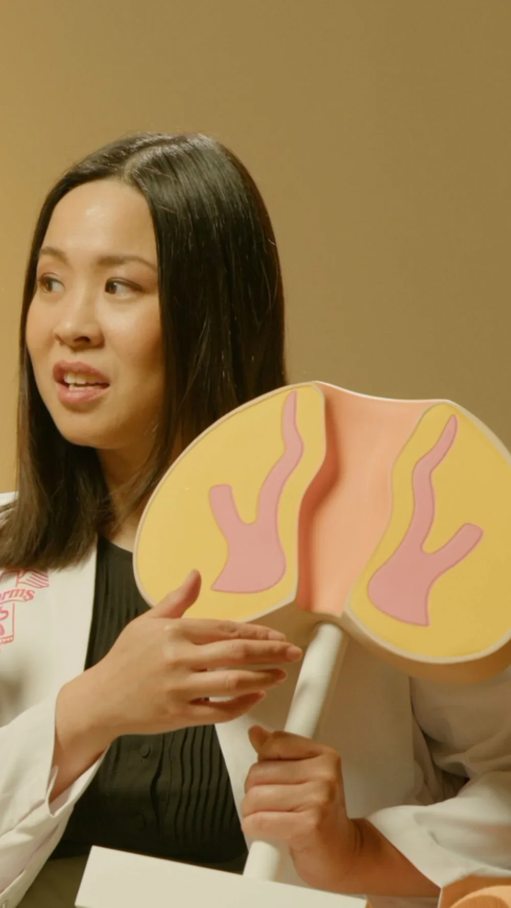Norms_Hemorrhoids_VideoThumbnail_DrWendi_V_1.webp