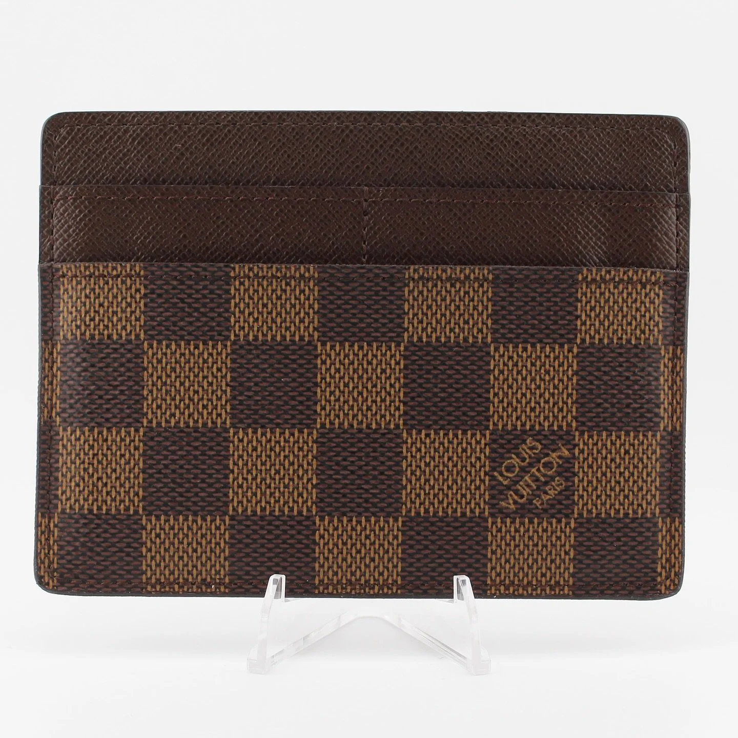 ✨Available now on our website!✨

✨Louis Vuitton Damier Card Holder with 6 Card Slots✨

$215🤩

Buy now, Pay Later Available 🩷

Includes: 🛍️
&bull;Certificate of Authenticity