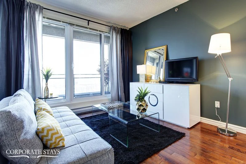 02montreal_furnished_luxury_suite_magnolia[1].jpg