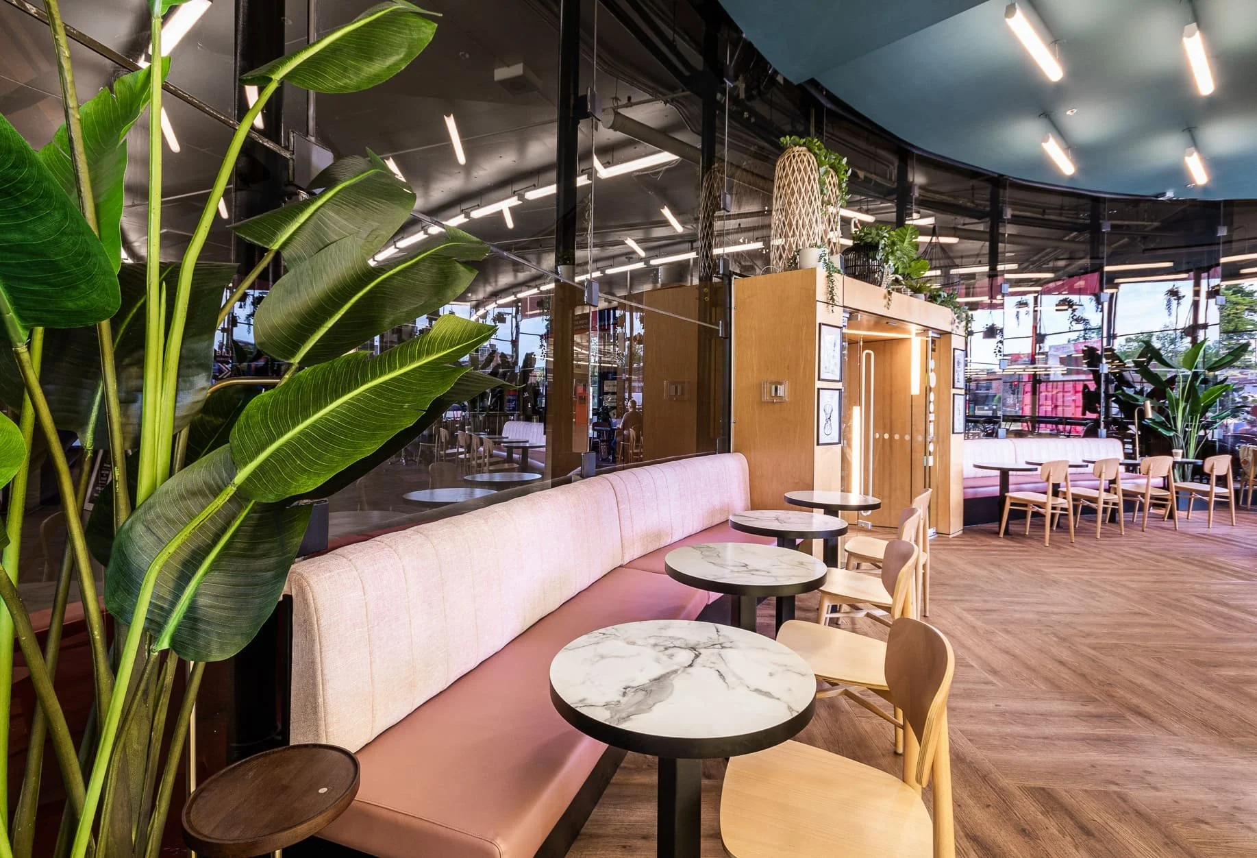 Café In Vivo : Design commercial de restaurant à Montréal — RÜBIK DESIGN