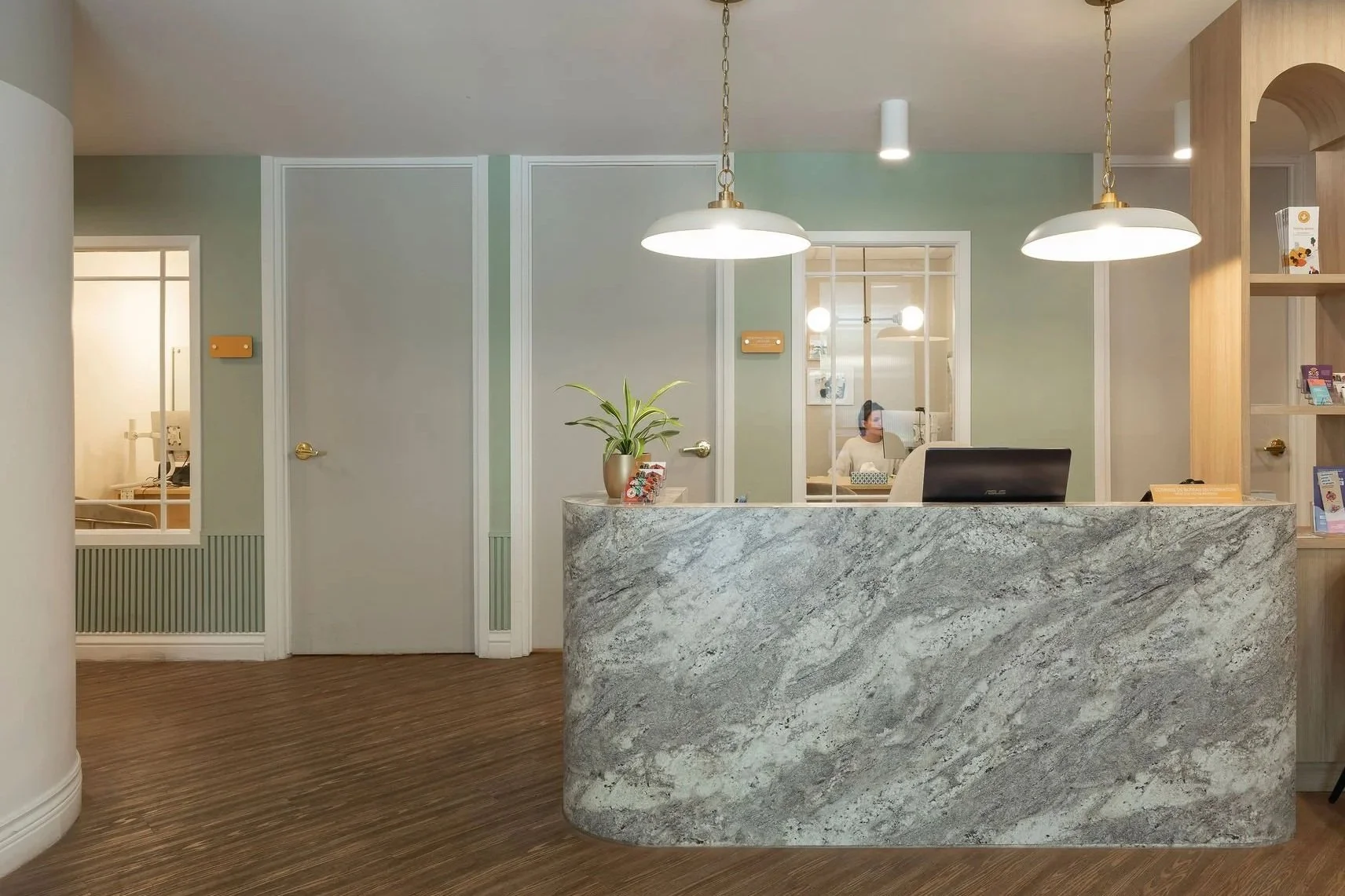 Petites-Mains, Bureaux, Villeray