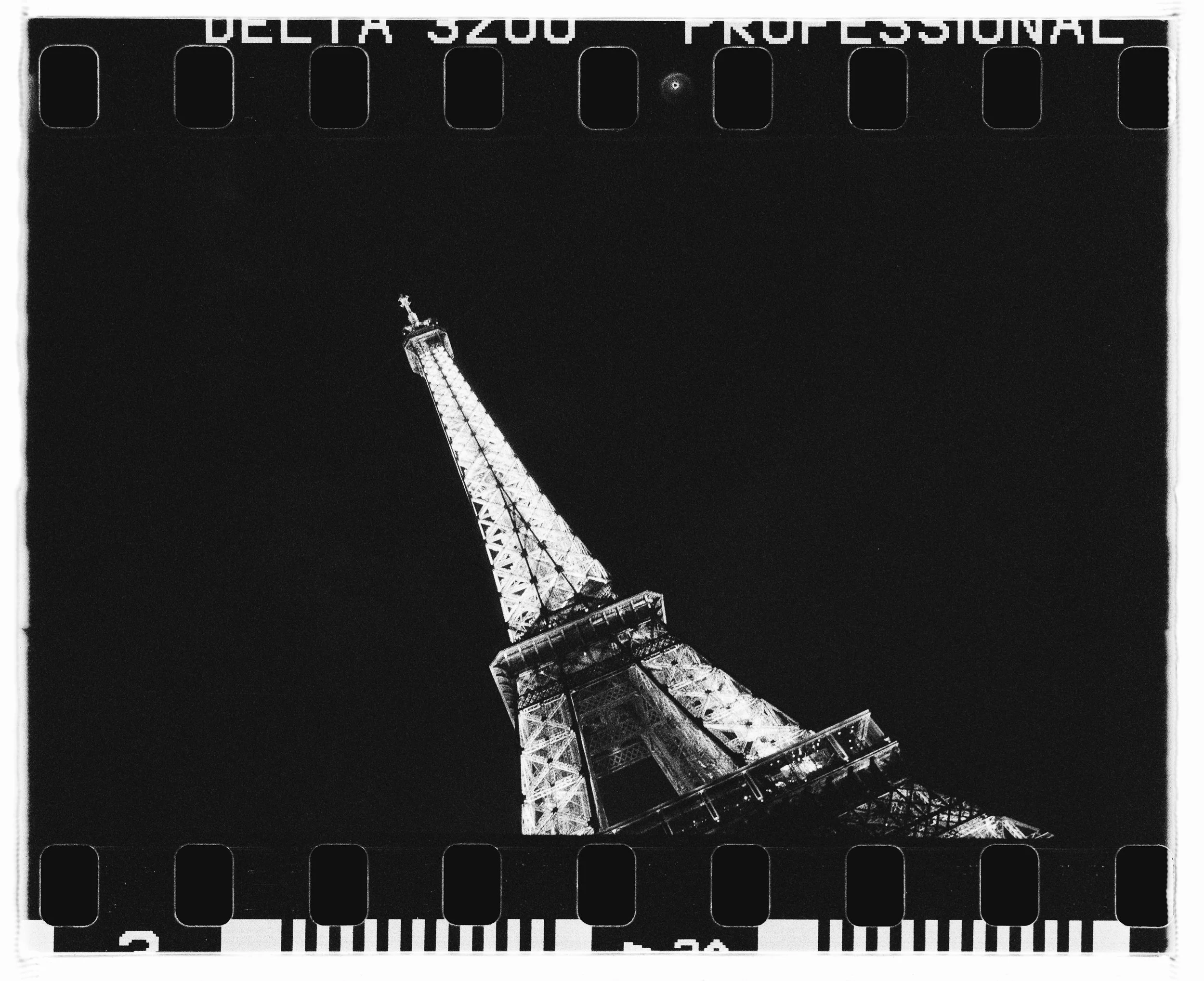 eiffel at night 01.jpg