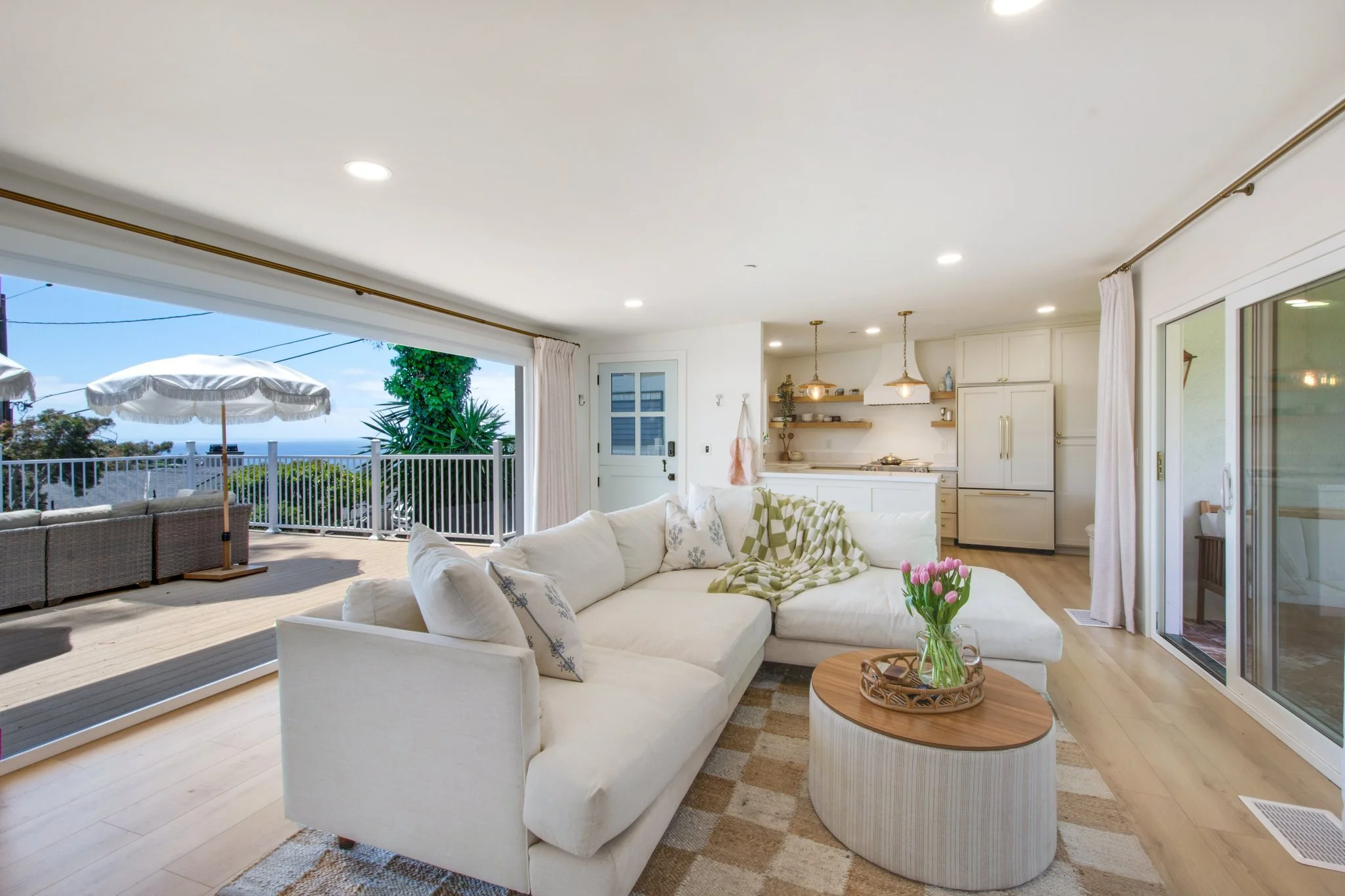 1445 Bluebird Canyon Dr_DSC_0243.jpg