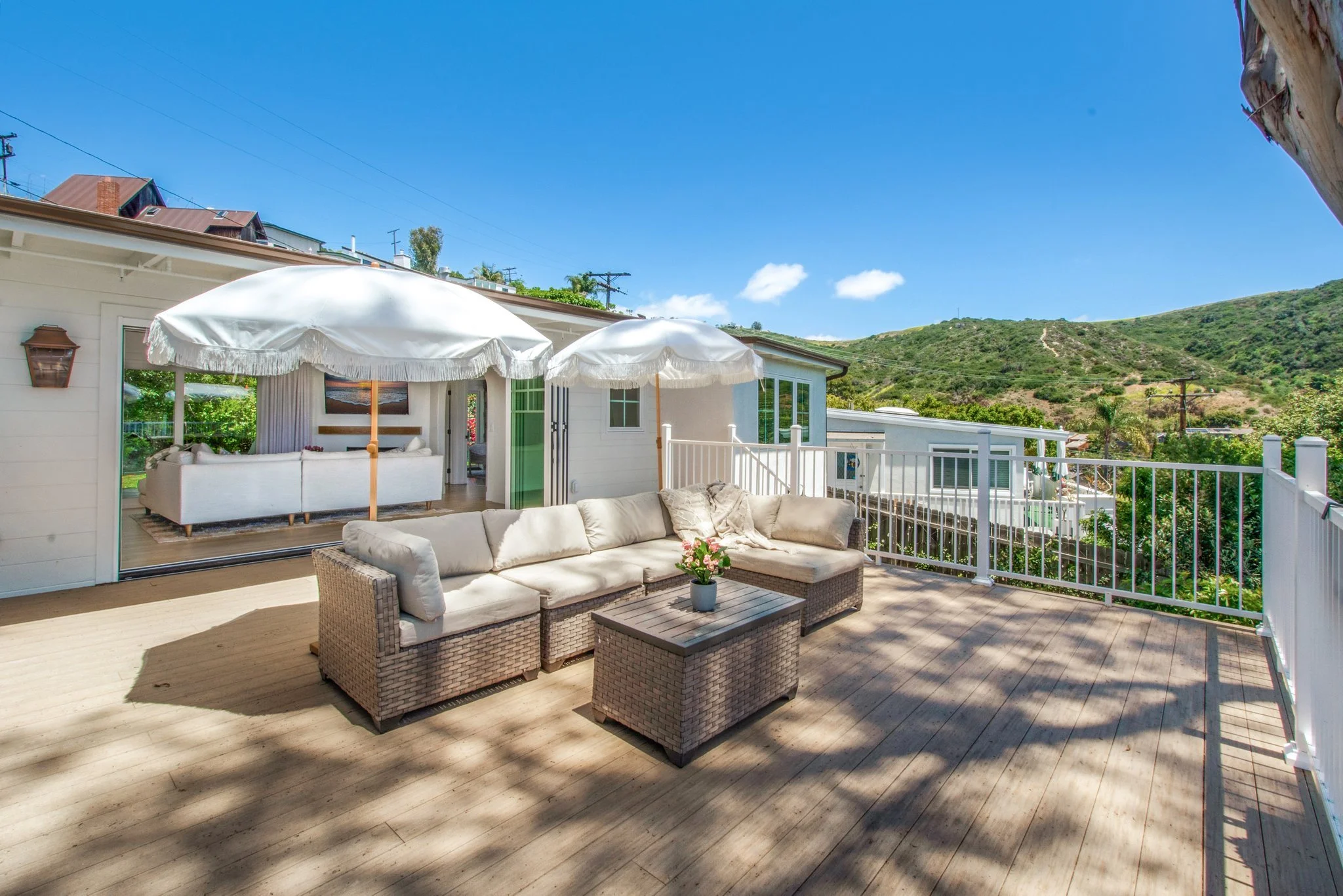1445 Bluebird Canyon Dr_DSC_0197.jpg