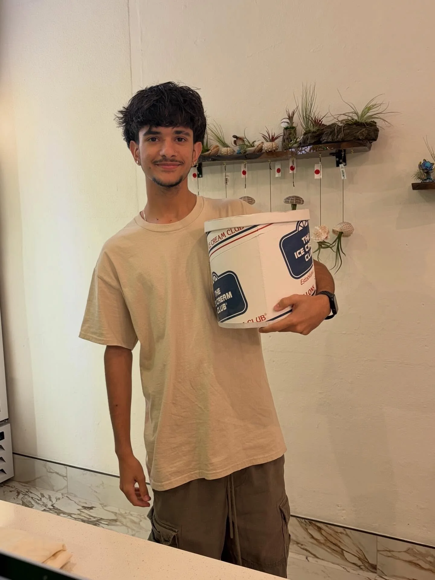 When the icecream is this good&hellip;.you buy the whole tub! Scooping tonight till 8:00pm, come stop in 🫵🏼💃🍦