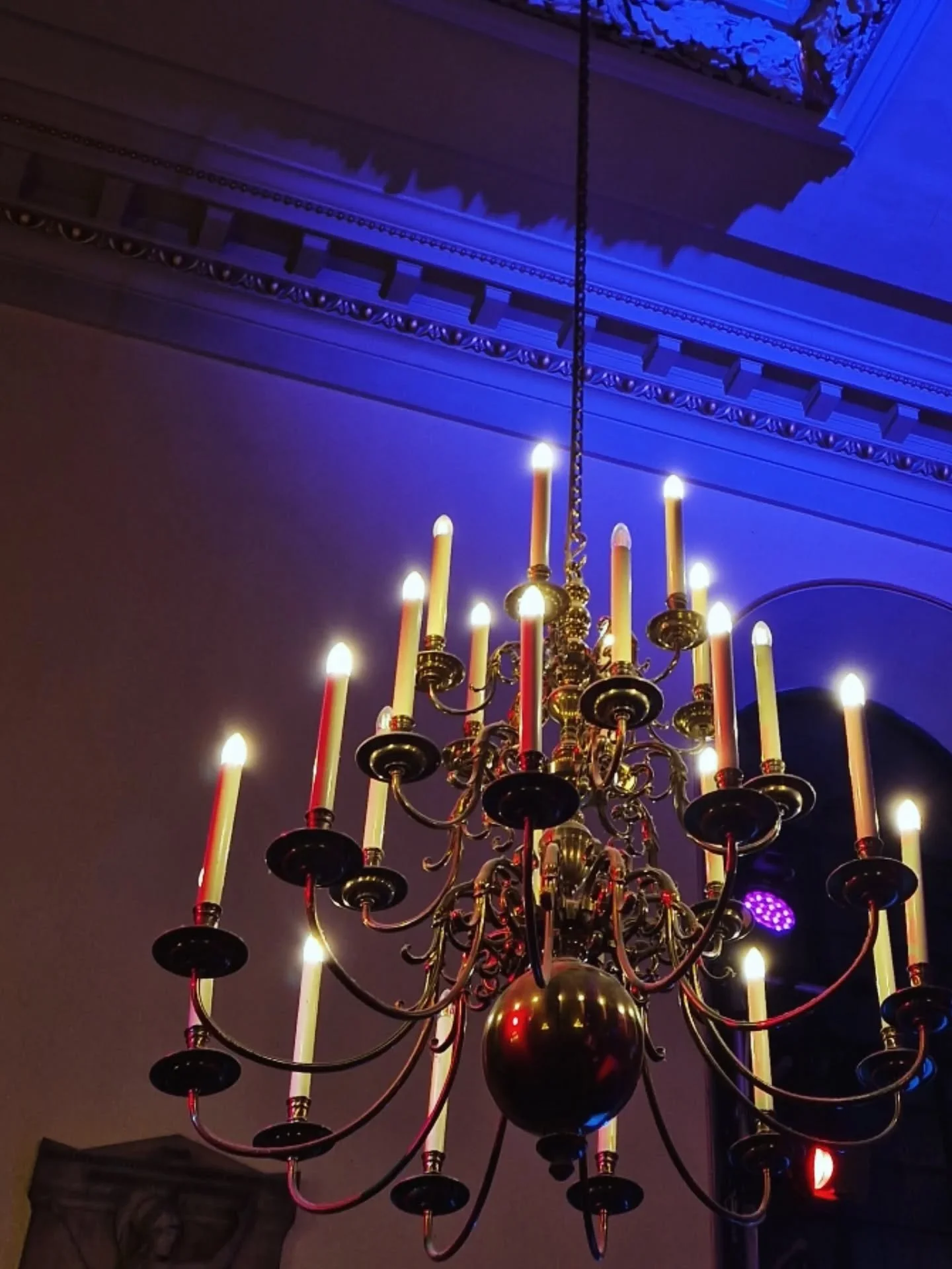 The five Wednesdays in December 🎄
Chapter 12/12

The tale that was 2025 coming to an end! The final installment filled with fun side quests, lots of selfies 😅, festivities and a trip across the channel 🇬🇧 Blink and it was done!

Have loved the ti