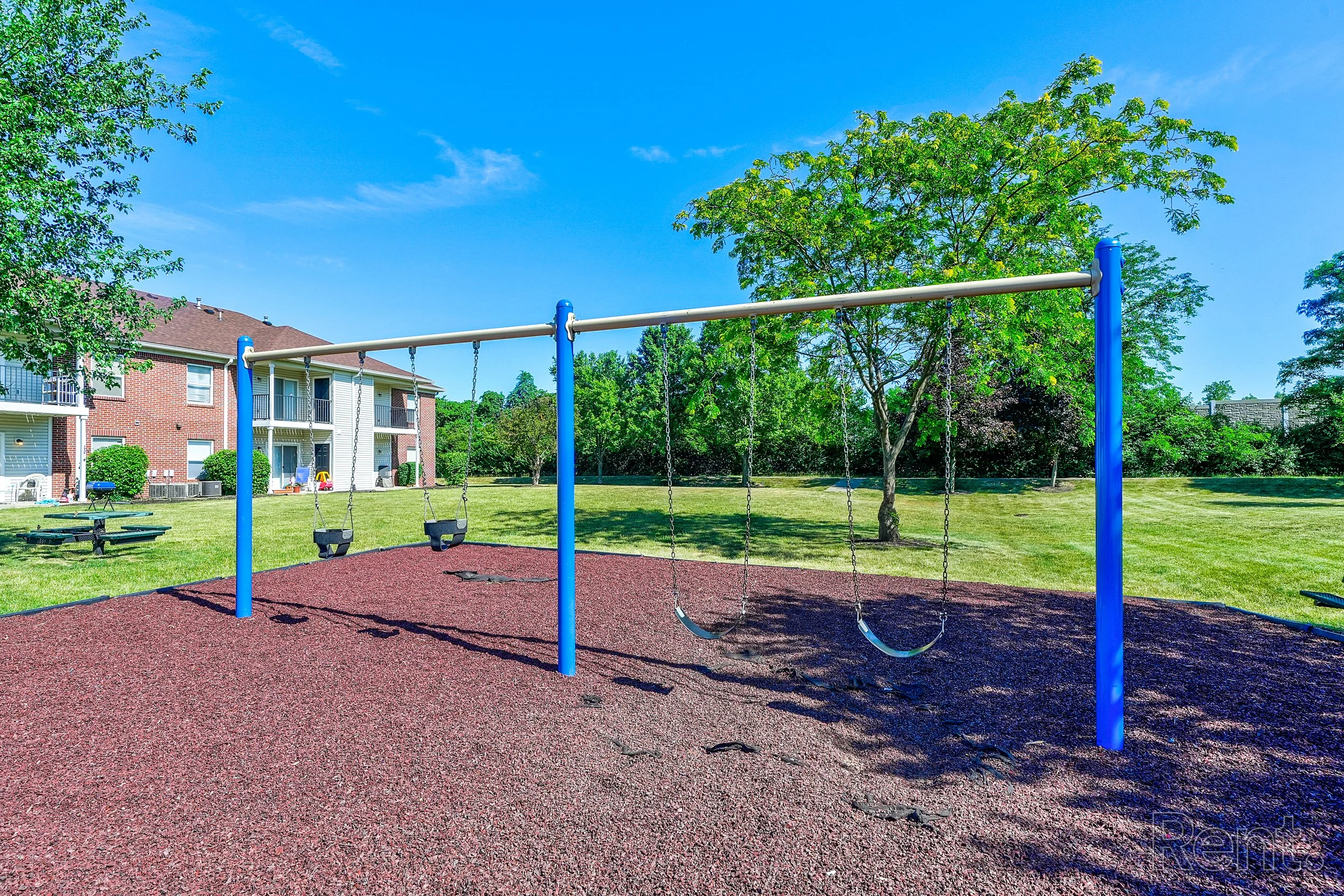 15420_hdp_cumberlandcrossing_ext_play2.jpg