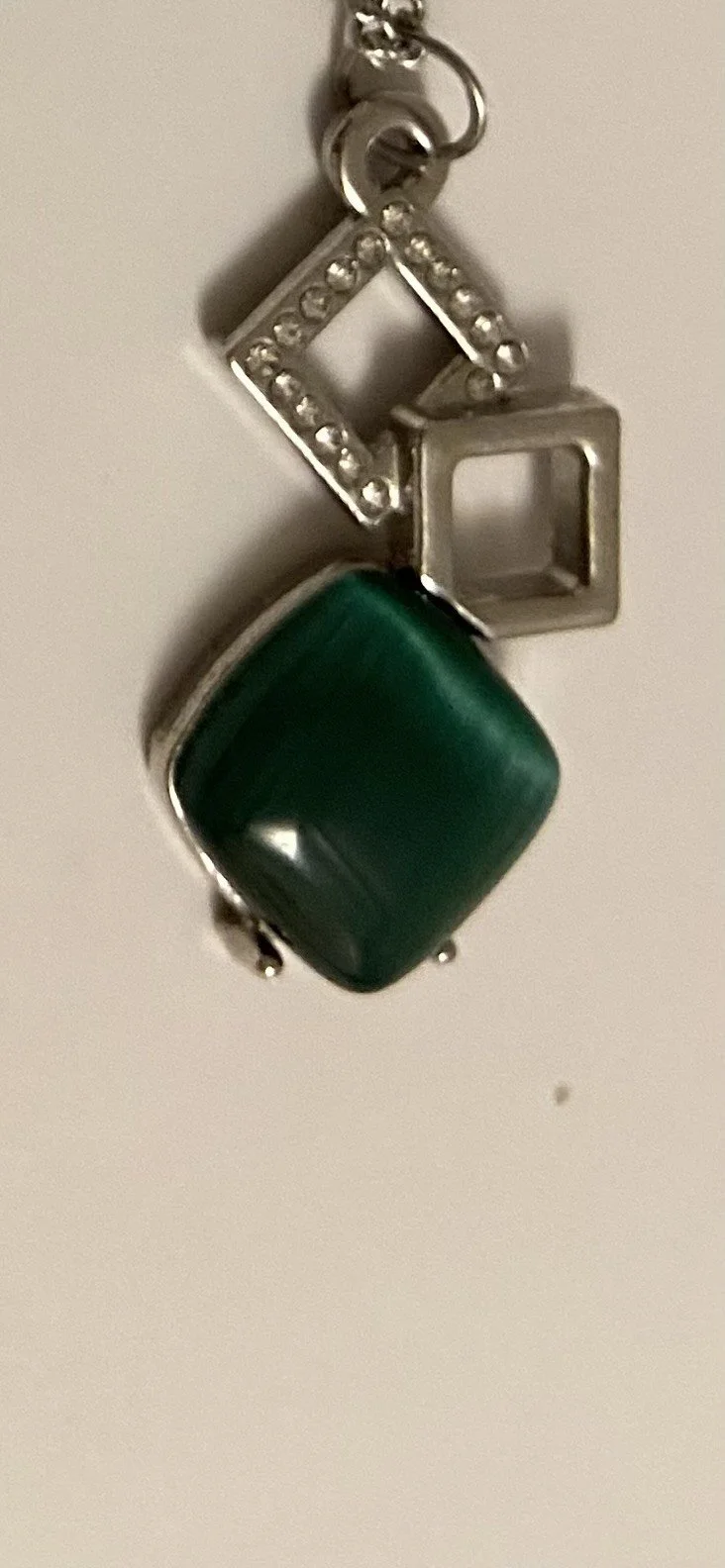 emerald color1.jpg