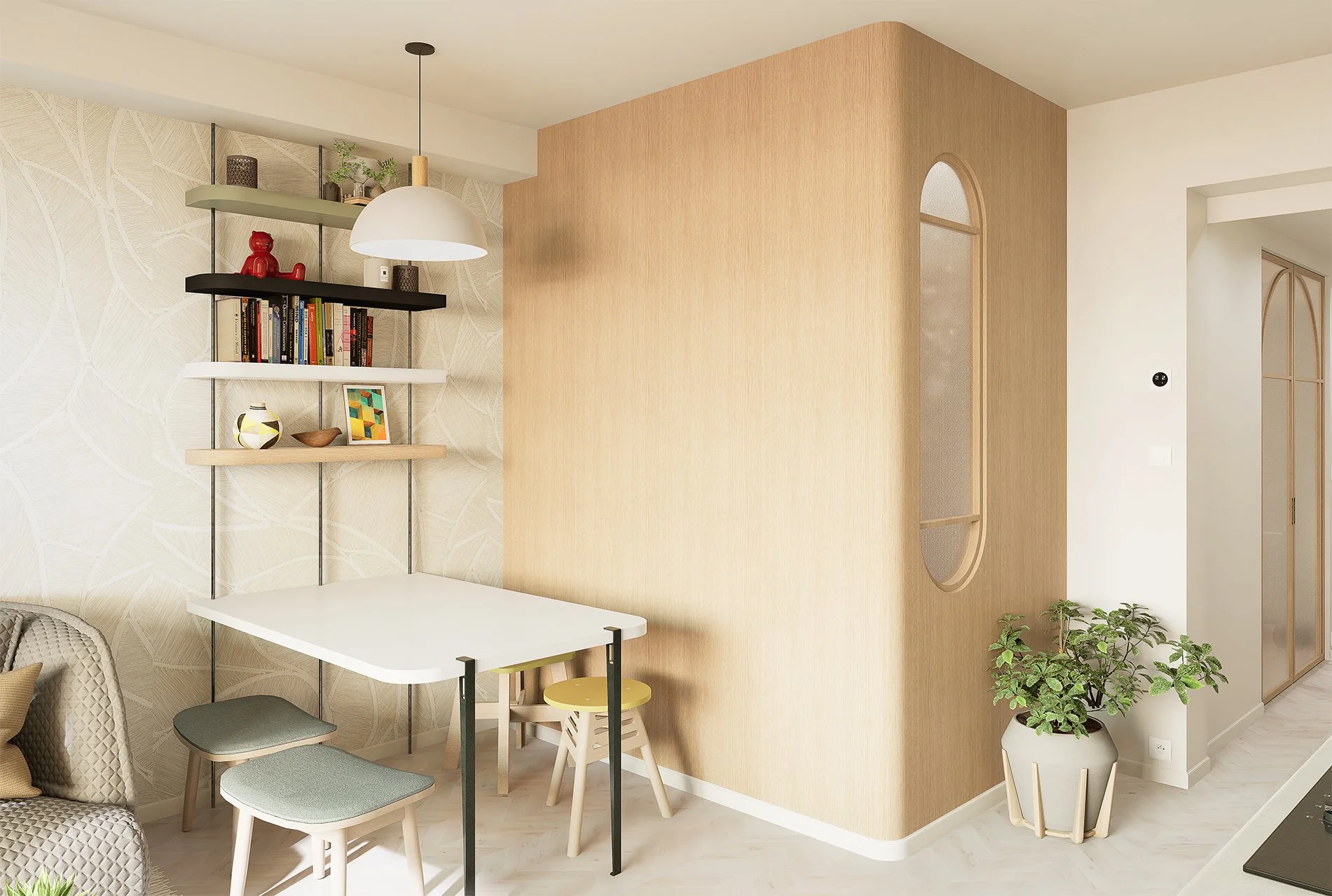 Intérieur moderne avec mur en papier peint et étagères décoratives, table blanche avec chaises, plante en pot, espace lumineux.