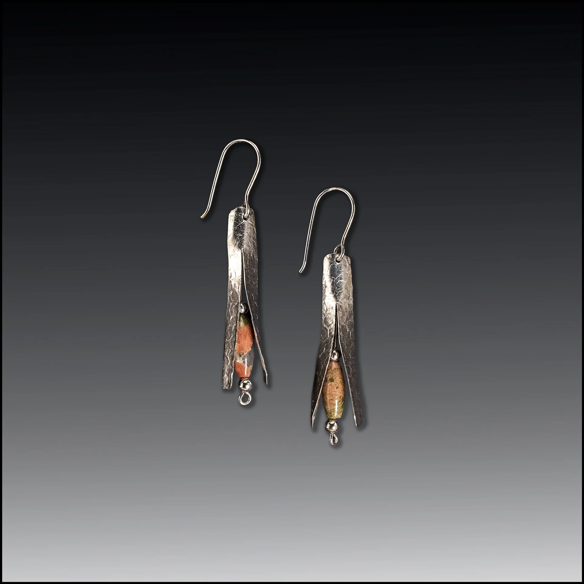 SS Split Triangle Unekite Oval Bead