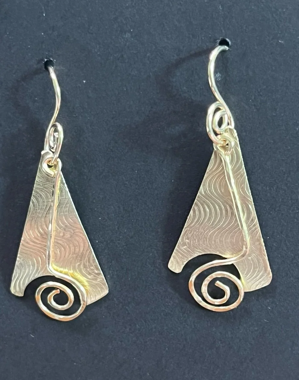 Sterling Silver Tex Triangle Dangling Spiral