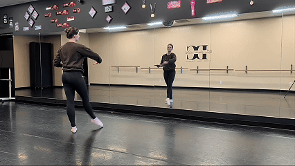 Short gif of the choreography