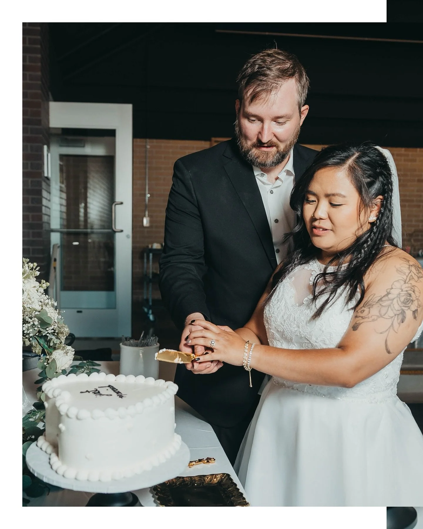 just married. 💍🤍

#michiganphotographer #michiganwedding #puremichigan #elopementphotographer #weddingphotography #westmichiganwedding #honeypeakphotography #michiganwedding #michiganweddingphotographer #detroitwedding #metrodetroitphotographer #we