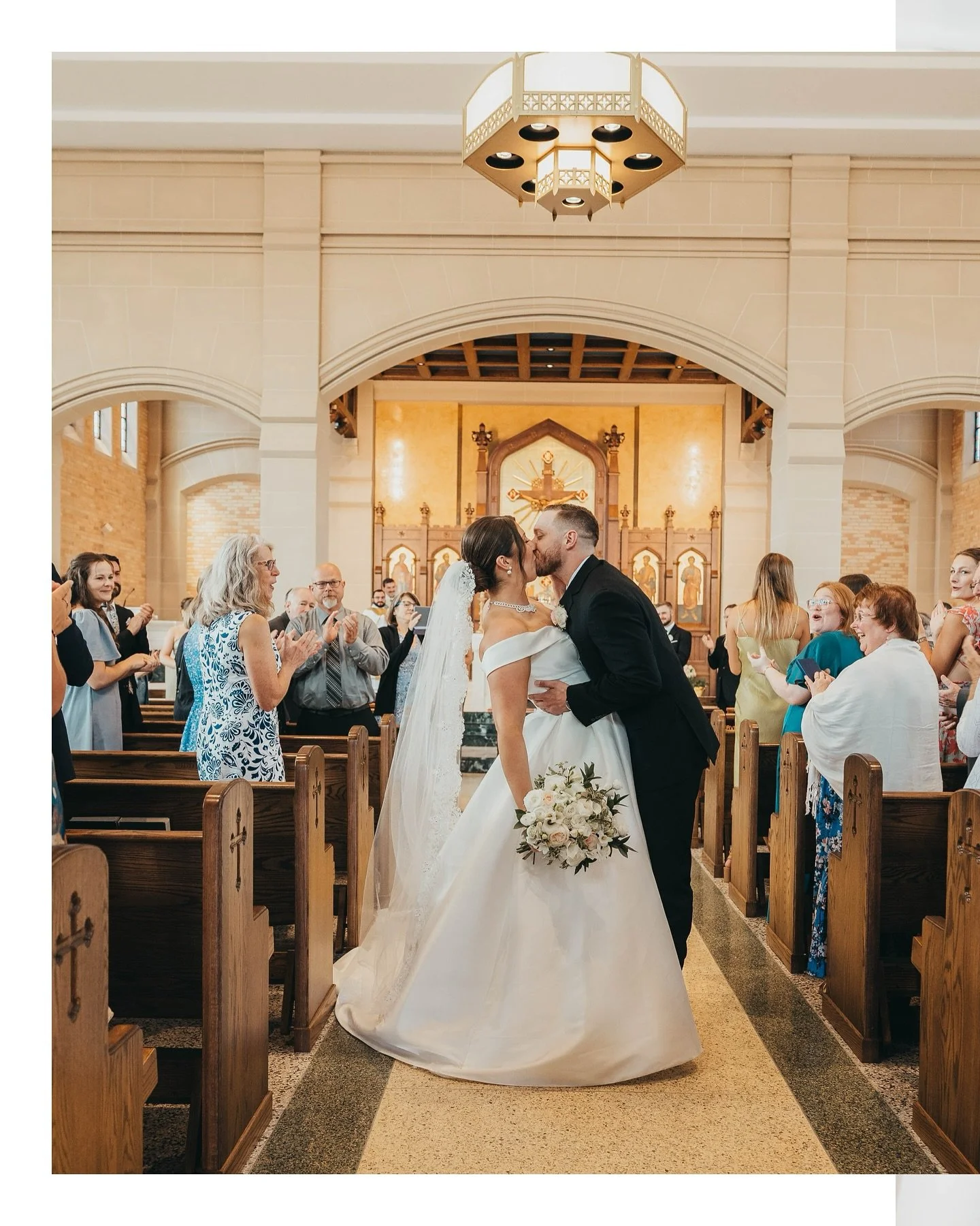 A sweet summer wedding 💛

#michiganphotographer #michiganwedding #elopementphotographer #weddingphotography  #honeypeakphotography #michiganwedding #michiganweddingphotographer #detroitwedding #metrodetroitphotographer #detroitweddingphotographer