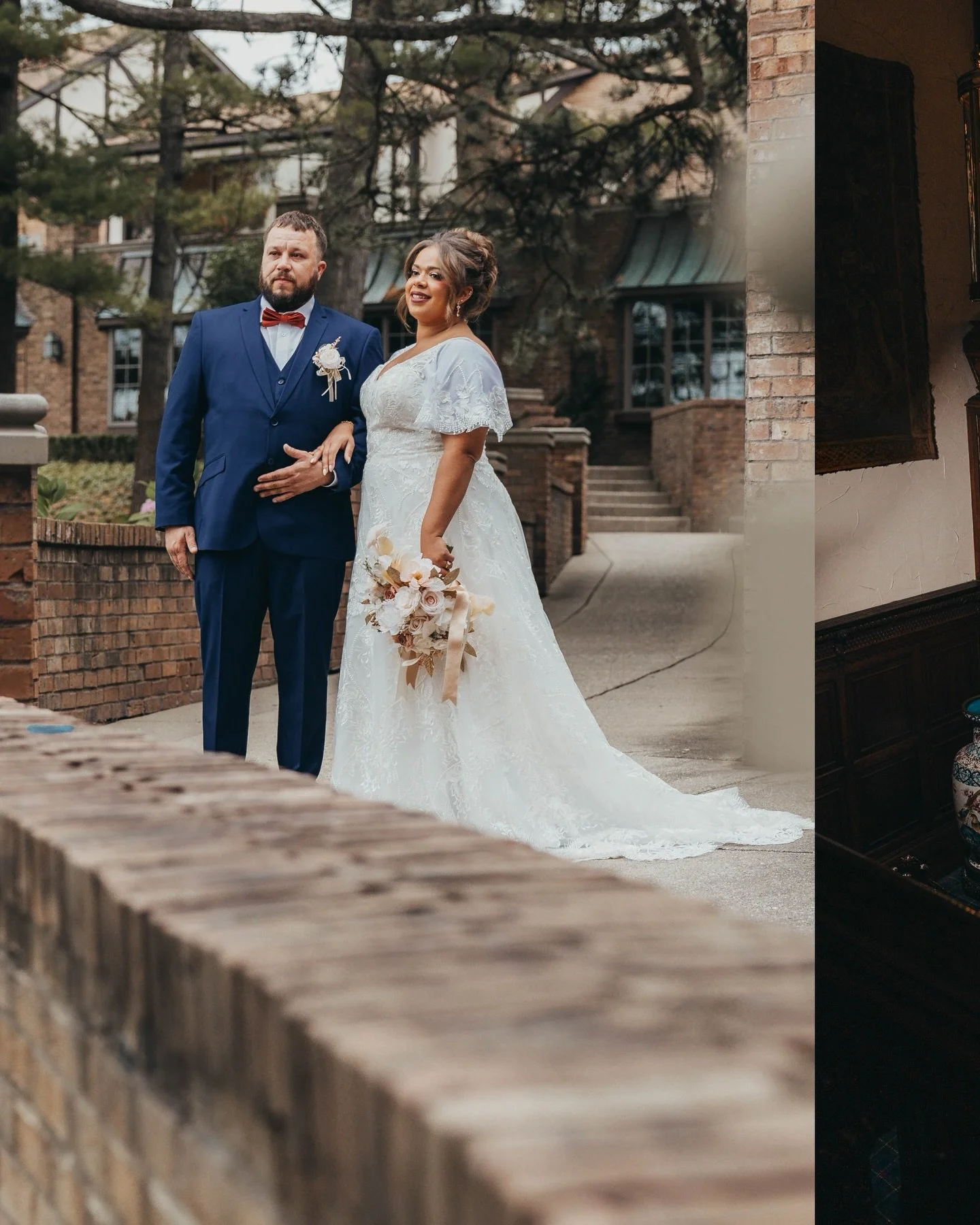 A + C 🤍

The most beautiful fall day, overflowing with love &mdash; the kind they share, the kind their family &amp; friends surround them with, and the kind that shows up as effortless laughter.

#michiganphotographer  #honeypeakphotography #michig