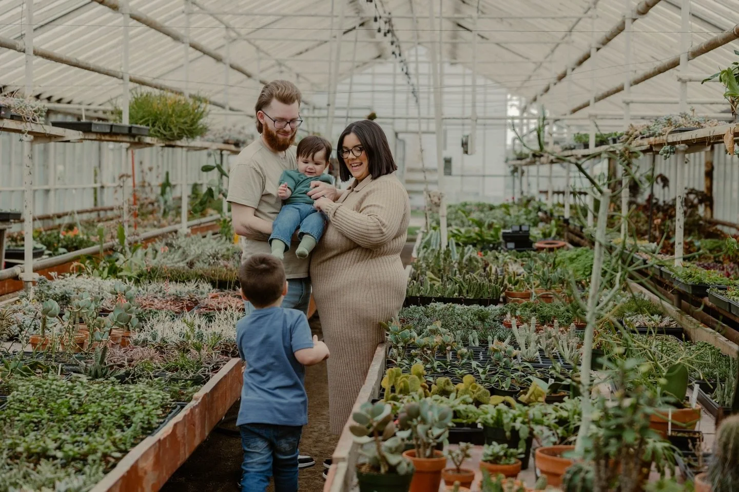Greenhouse Minis are back on Saturday, April 18th in Plymouth. These are hands down my favorite mini sessions of the year. I hope to see you there. 🫶🏼 

Booking link in bio!

#michiganphotographer #honeypeakphotography #grayesgreenhouse #plymouthmi